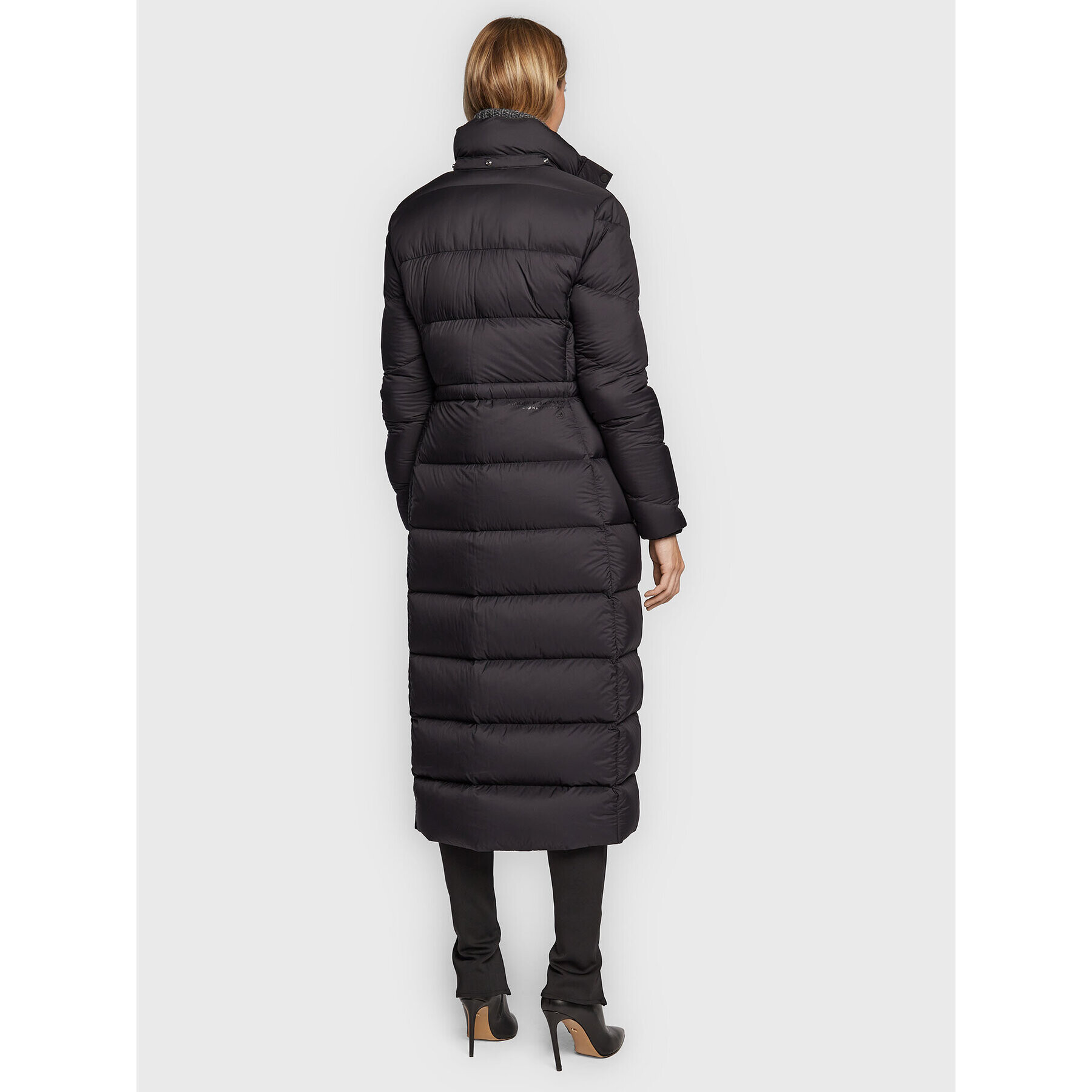 Moose Knuckles Пухено яке Belle M32LP240 Черен Slim Fit - Pepit.bg