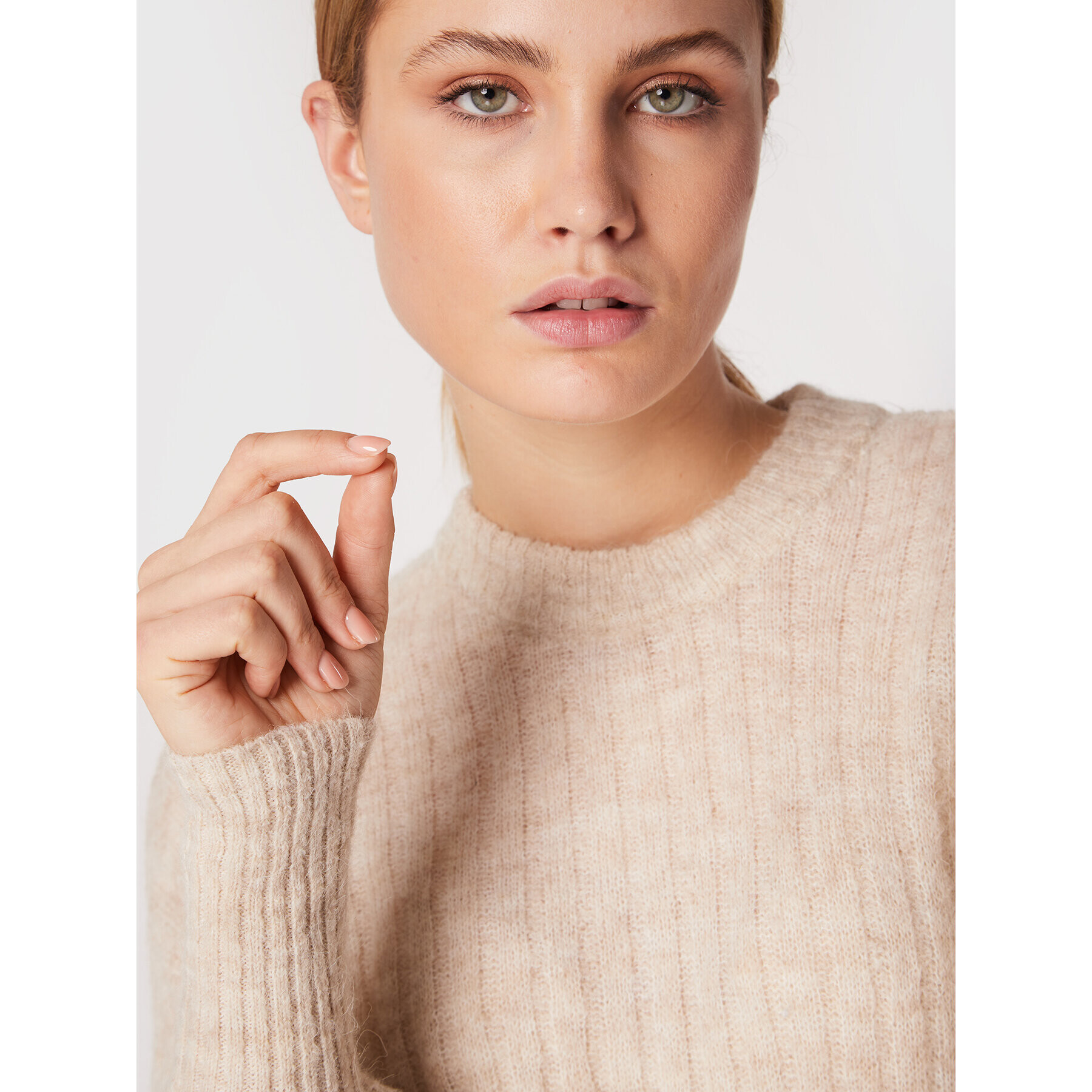Moss Copenhagen Пуловер Cheanna 16848 Бежов Regular Fit - Pepit.bg
