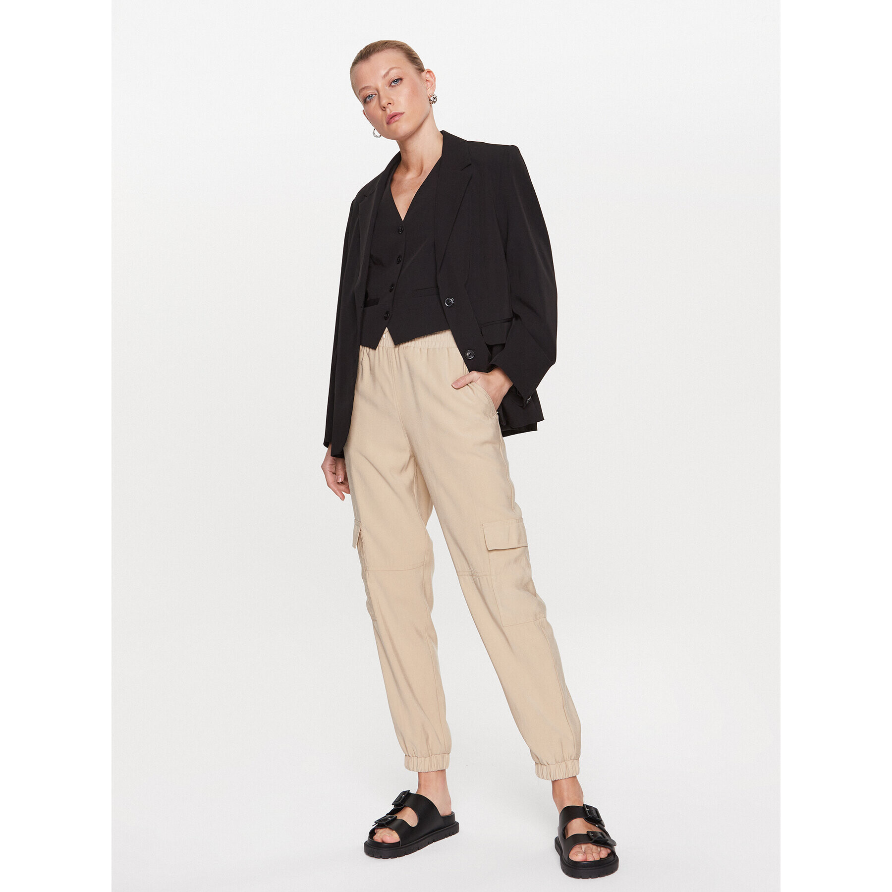 Moss Copenhagen Текстилни панталони 17470 Бежов Basic Fit - Pepit.bg