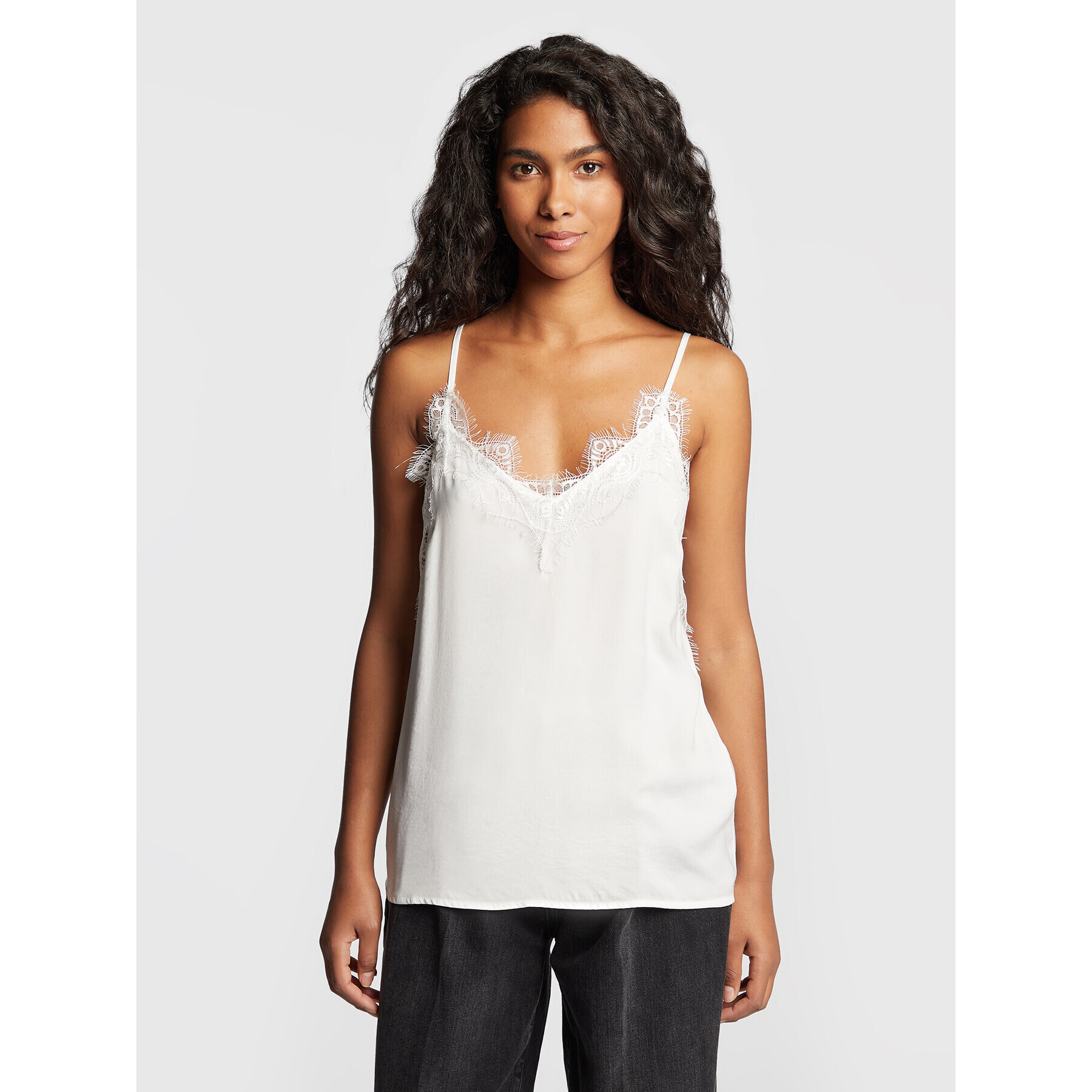 Moss Copenhagen топ Maluca 17075 Бял Regular Fit - Pepit.bg