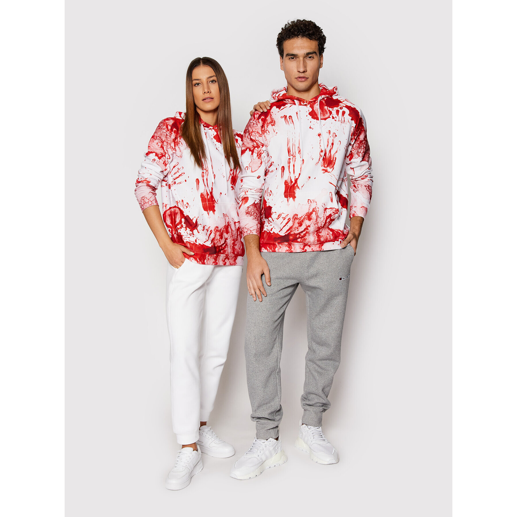 Mr. GUGU & Miss GO Суитшърт Unisex Bloody Червен Regular Fit - Pepit.bg