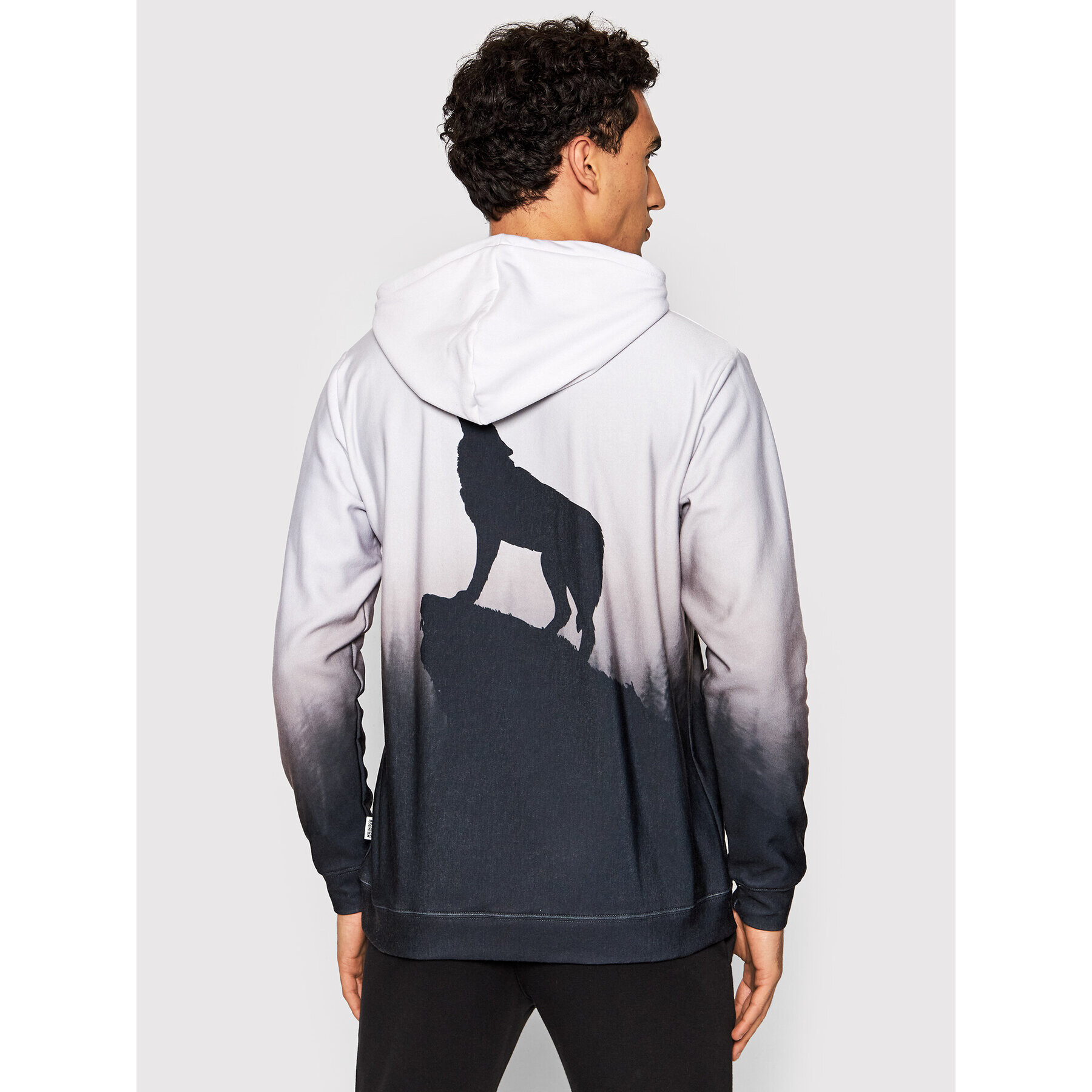 Mr. GUGU & Miss GO Суитшърт Unisex Shadow Of Wolf Сив Regular Fit - Pepit.bg