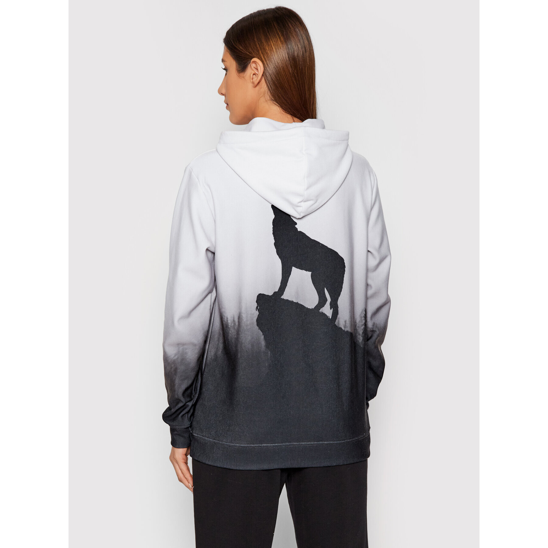 Mr. GUGU & Miss GO Суитшърт Unisex Shadow Of Wolf Сив Regular Fit - Pepit.bg