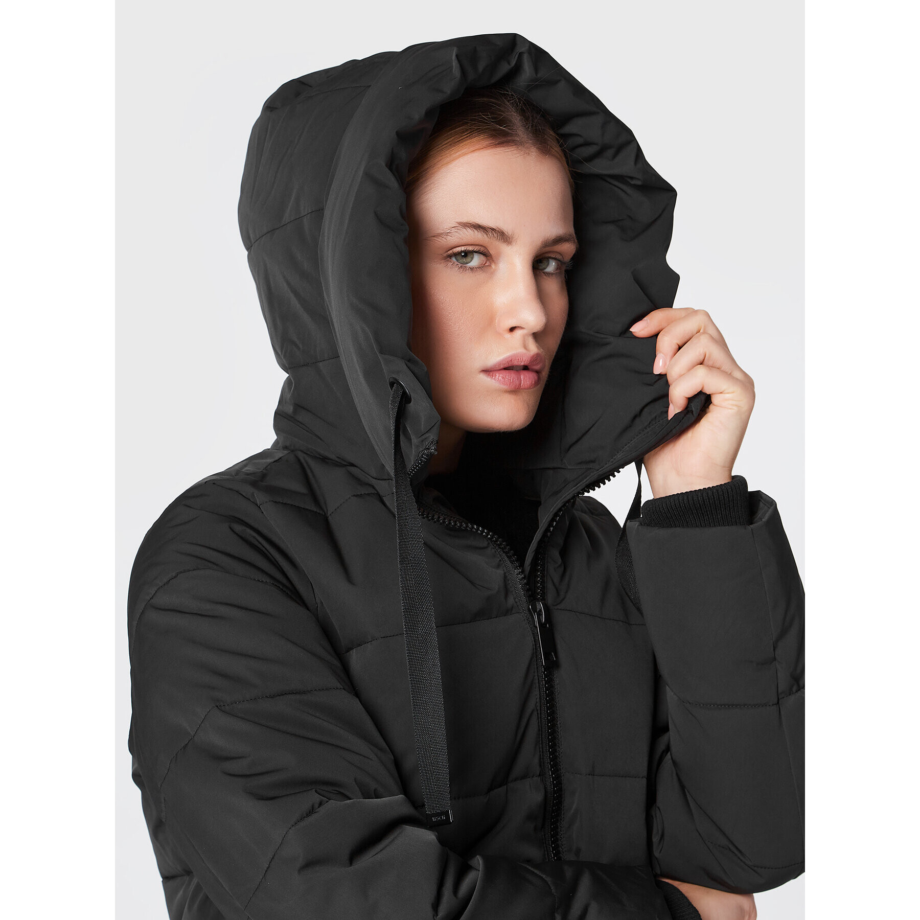 Moss Copenhagen Пухено яке Pavinaria 17220 Черен Regular Fit - Pepit.bg