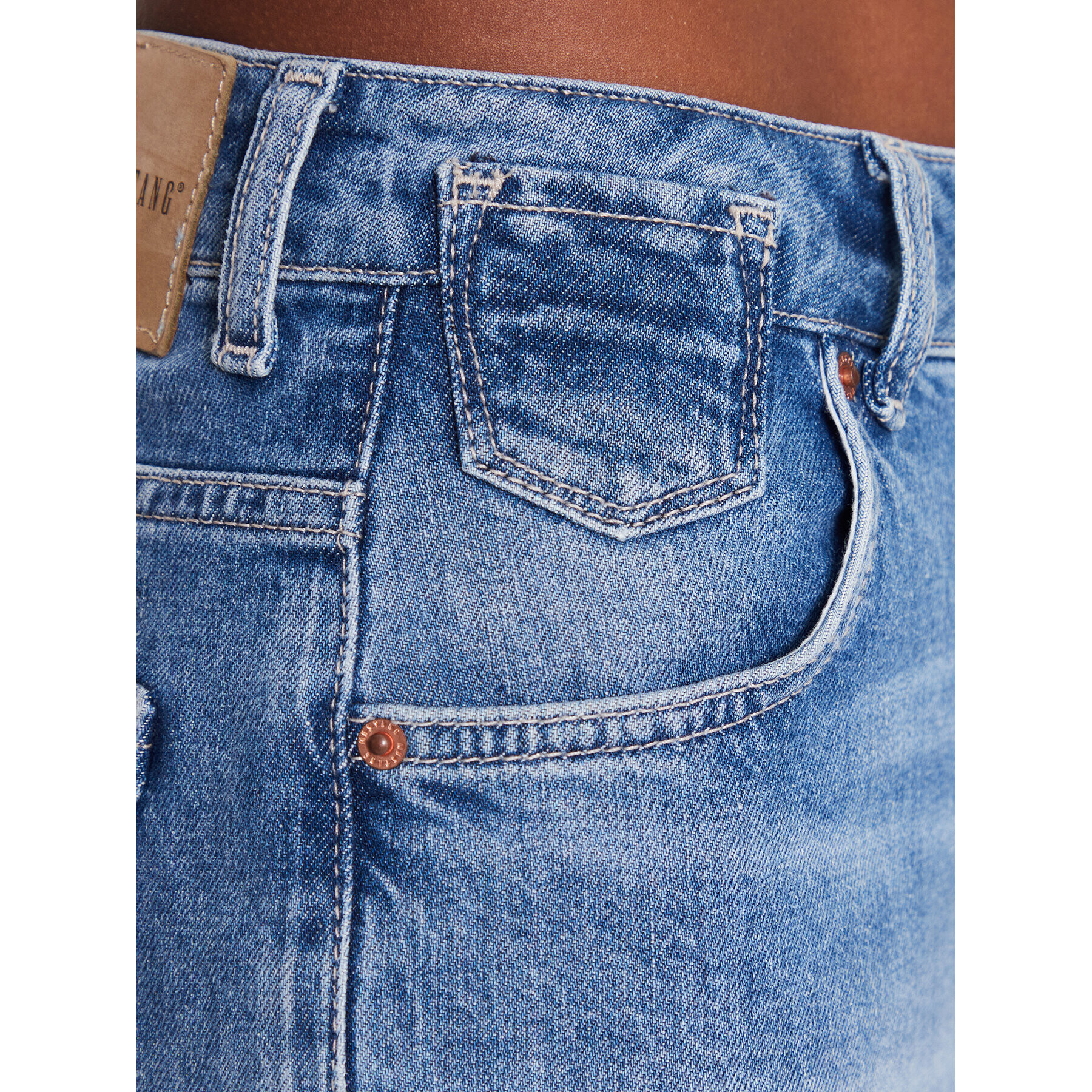 Mustang Дънки Charlotte 1013598 Син Tapered Fit - Pepit.bg
