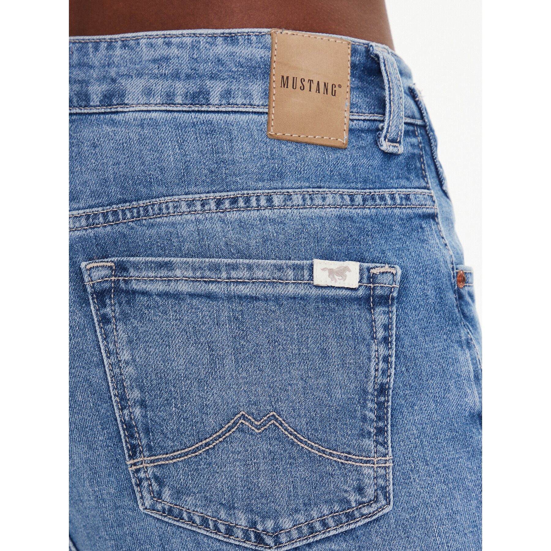 Mustang Дънки Charlotte 1013598 Син Tapered Fit - Pepit.bg