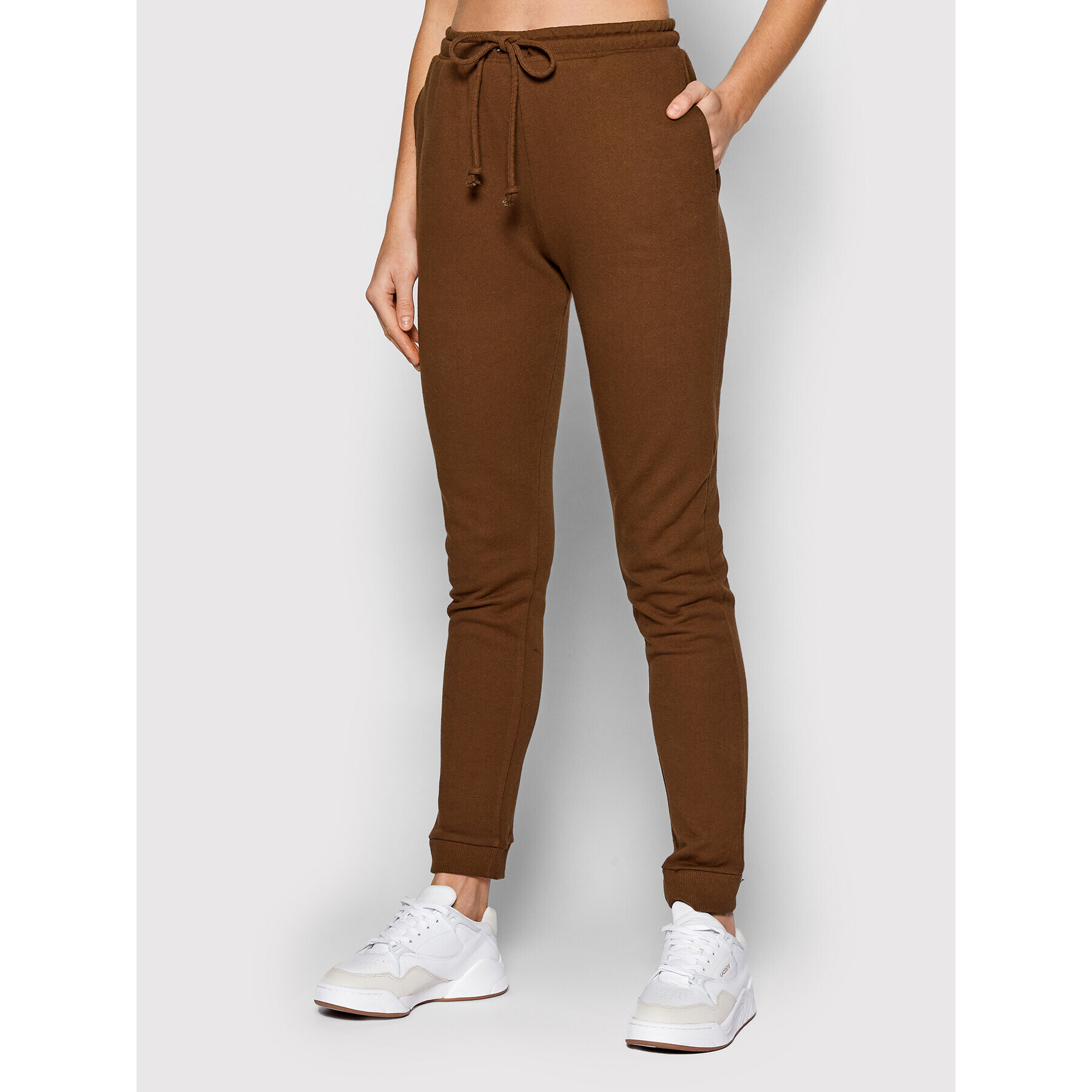 NA-KD Долнище анцуг 1018-007520-0017-003 Кафяв Regular Fit - Pepit.bg