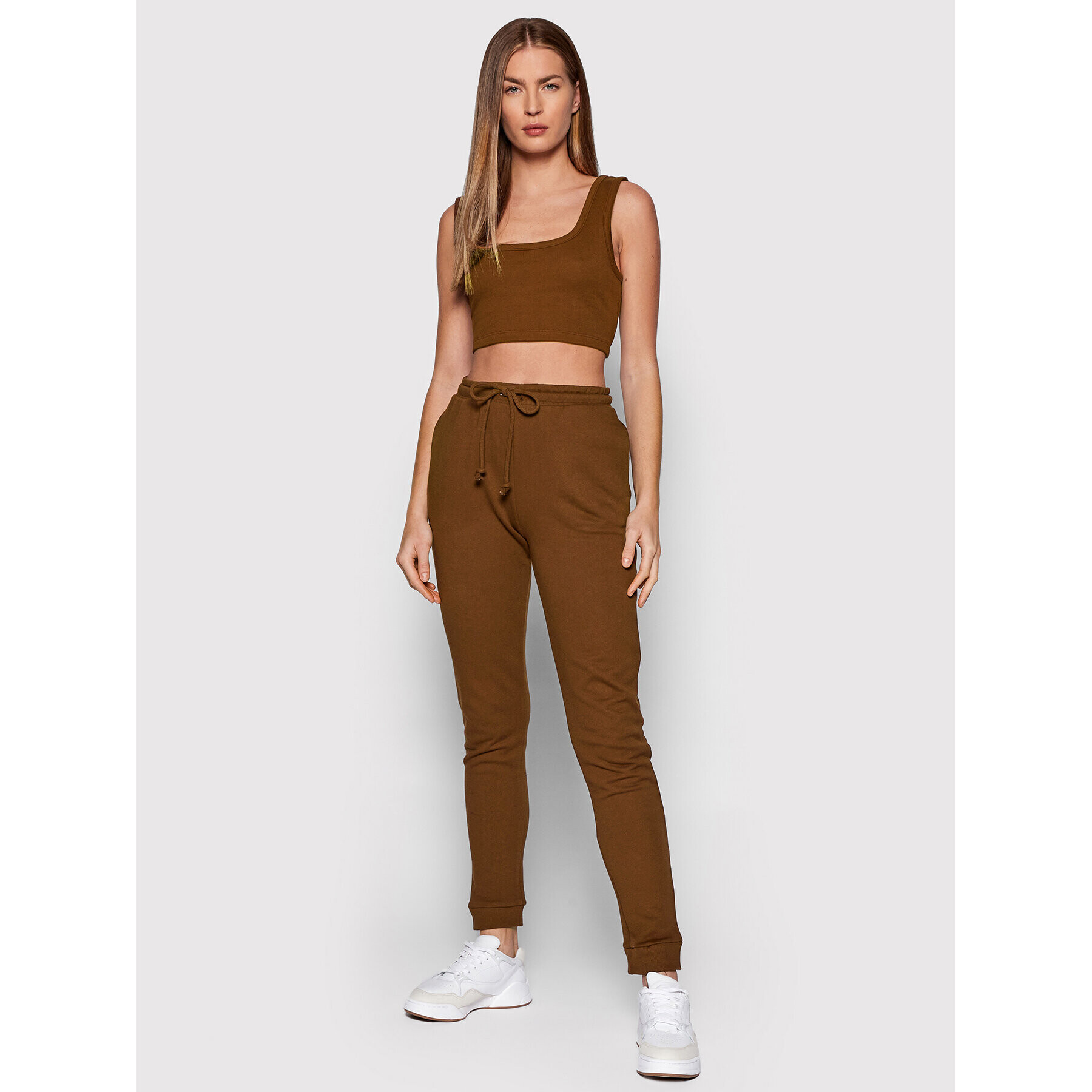 NA-KD Долнище анцуг 1018-007520-0017-003 Кафяв Regular Fit - Pepit.bg