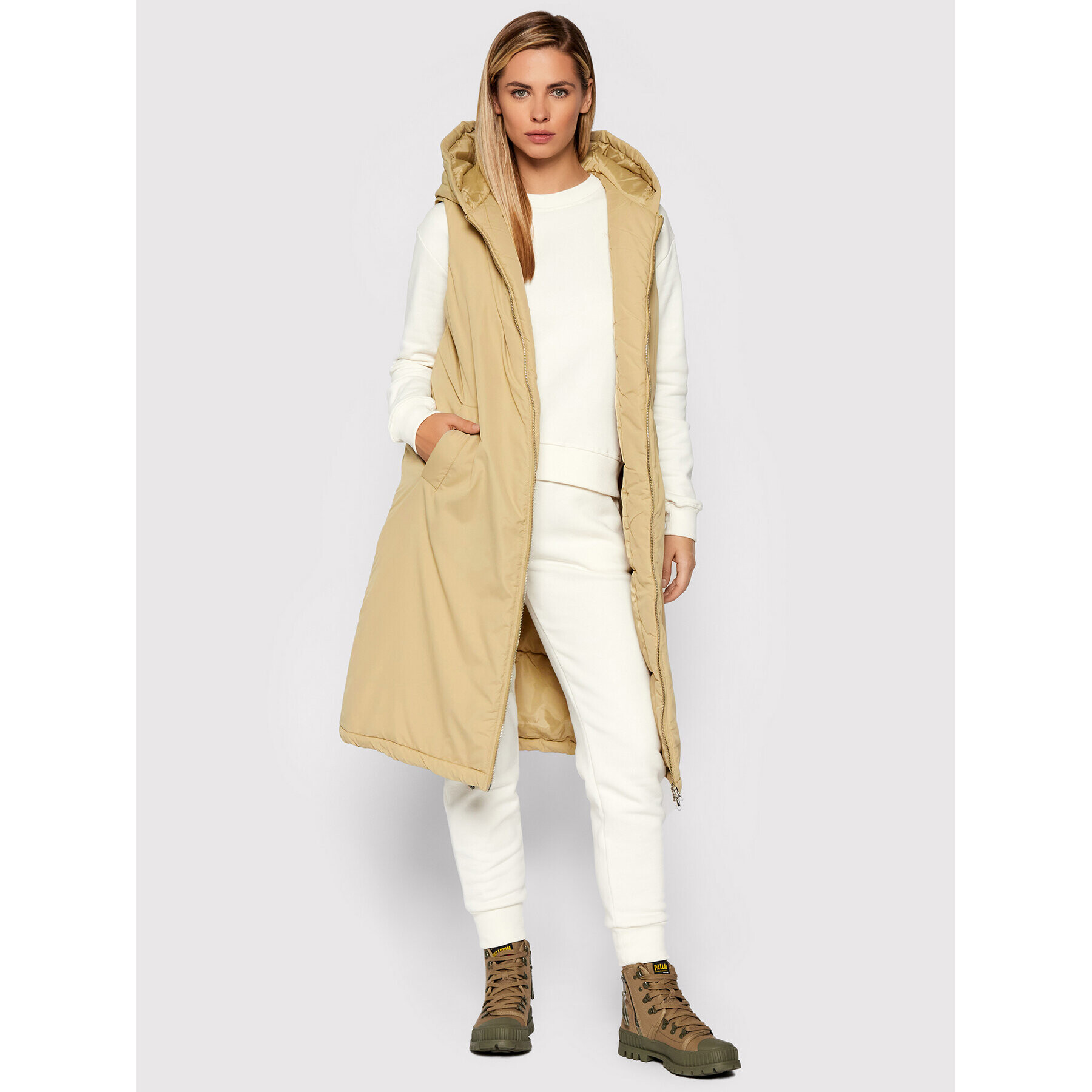 NA-KD Елек 1018-007251-0052-581 Бежов Regular Fit - Pepit.bg