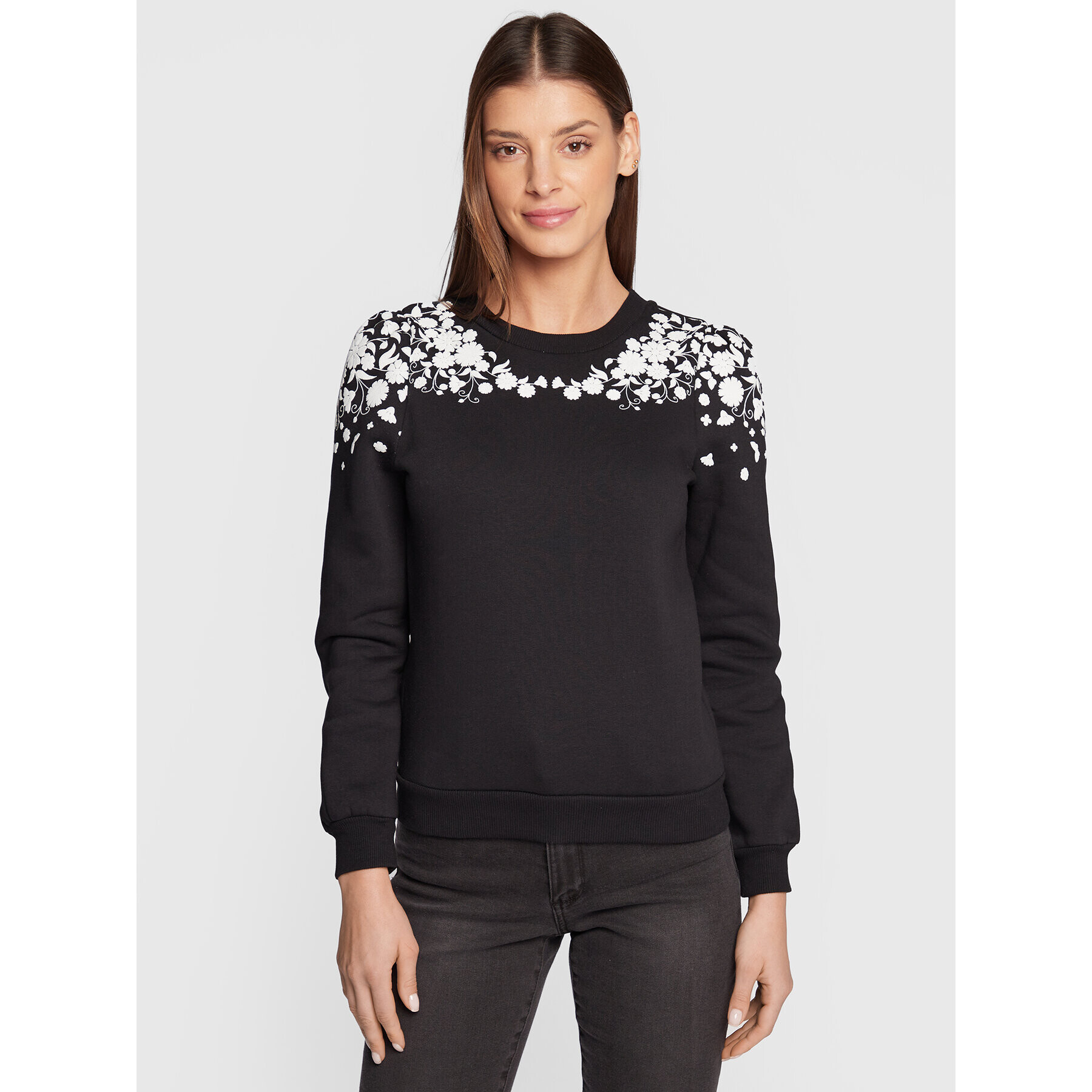 NAF NAF Суитшърт Oline THNS16A Черен Regular Fit - Pepit.bg