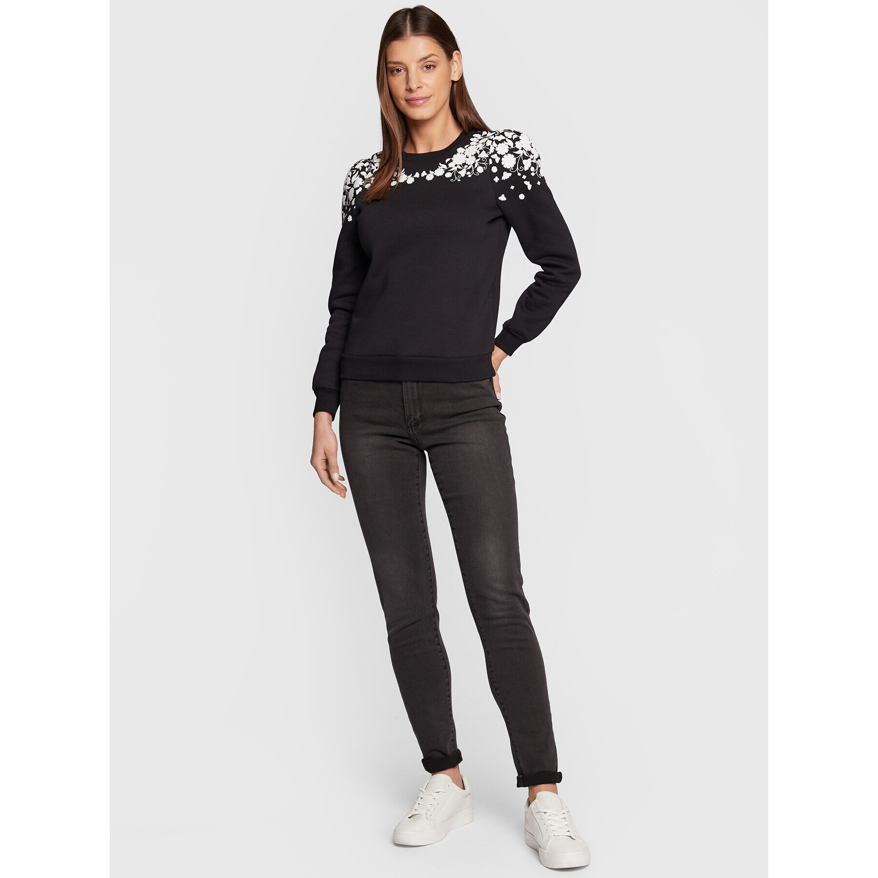 NAF NAF Суитшърт Oline THNS16A Черен Regular Fit - Pepit.bg