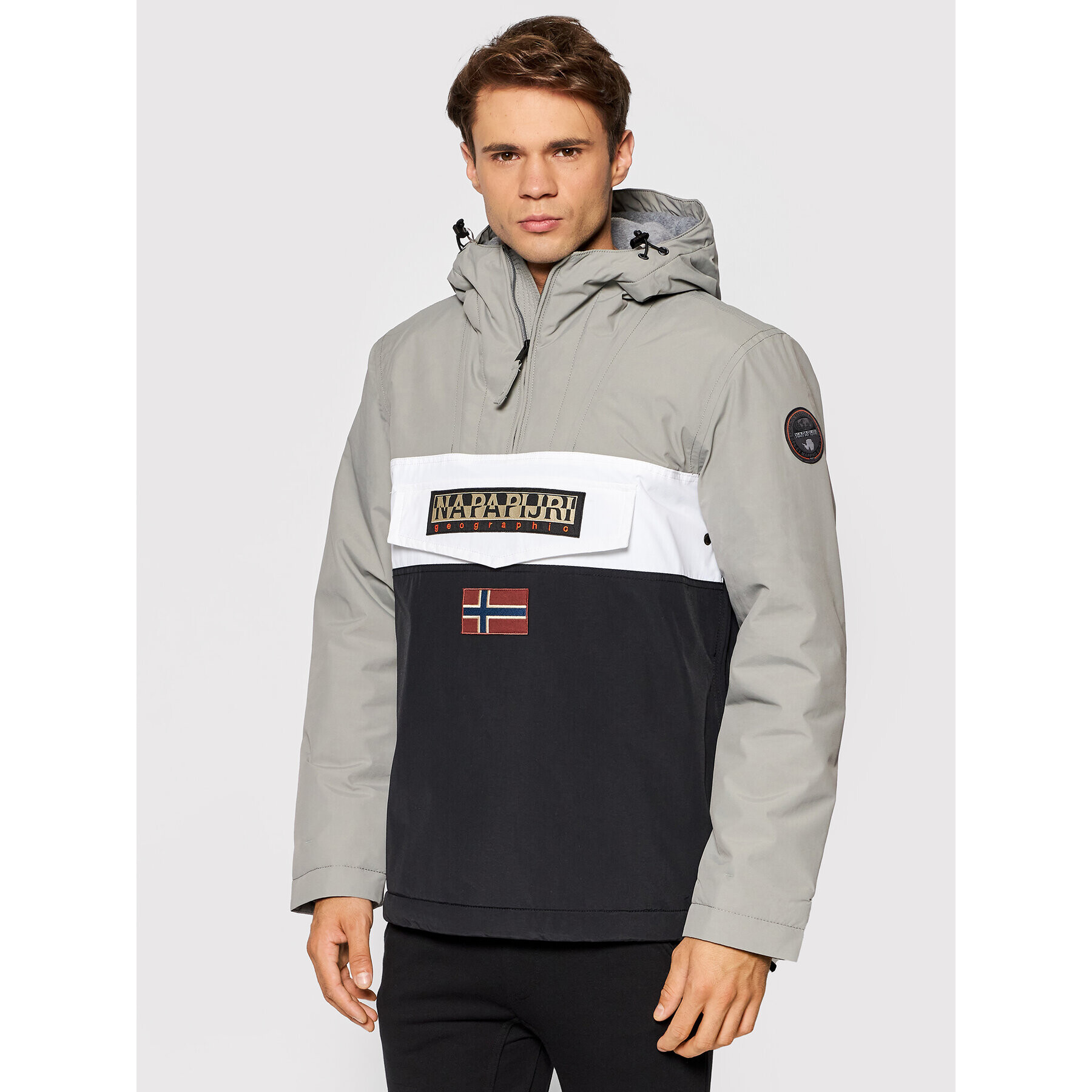 Napapijri Анорак Rainforest Block 2 NP0A4FPI Черен Regular Fit - Pepit.bg