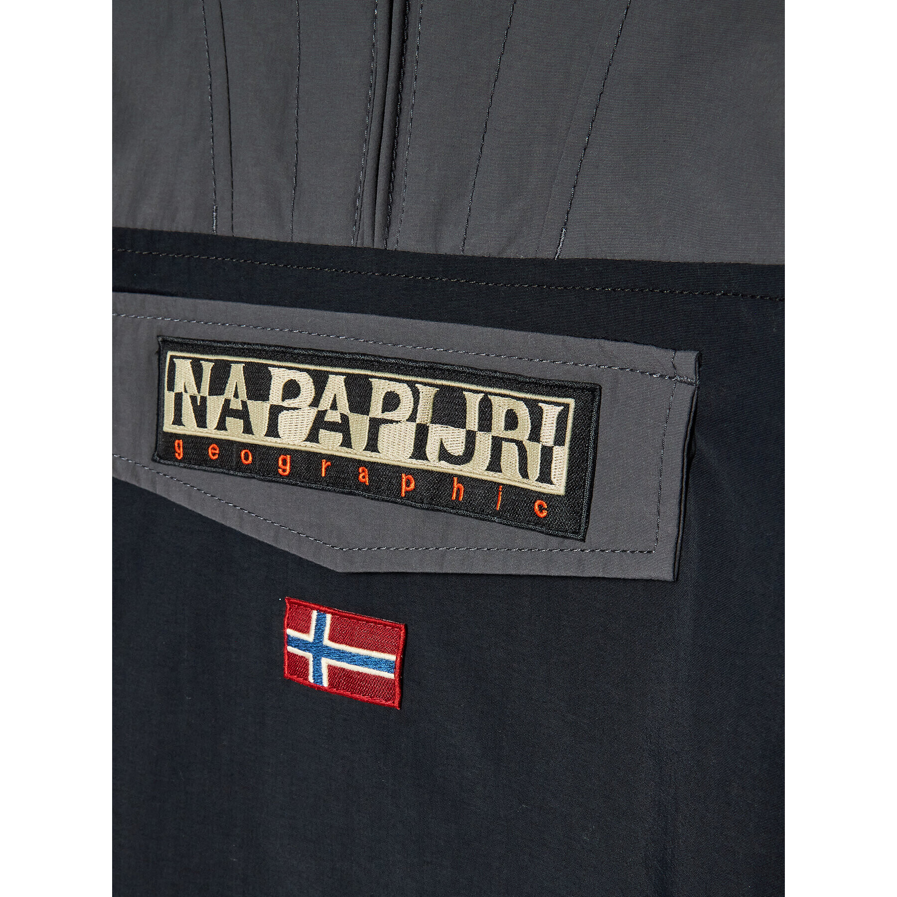 Napapijri Анорак Rainforest NP0A4GN3 D Черен Regular Fit - Pepit.bg
