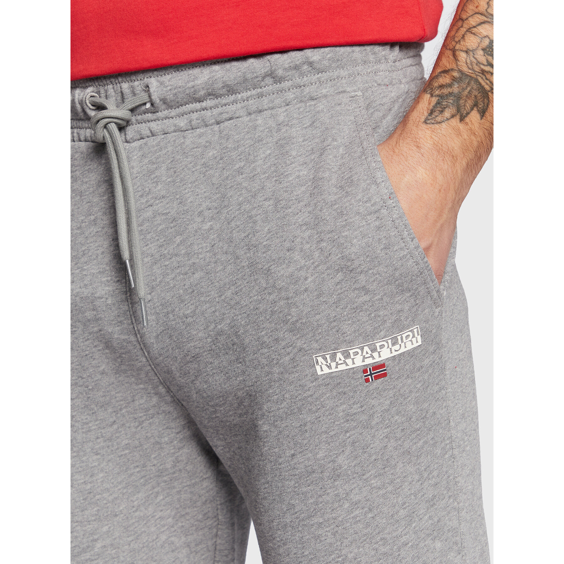 Napapijri Долнище анцуг M-Ice 1 NP0A4GWJ Сив Regular Fit - Pepit.bg