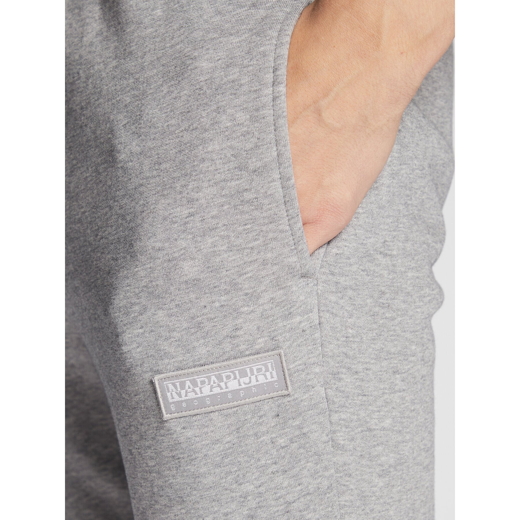 Napapijri Долнище анцуг M-Morgex 2 NP0A4GK1 Сив Regular Fit - Pepit.bg