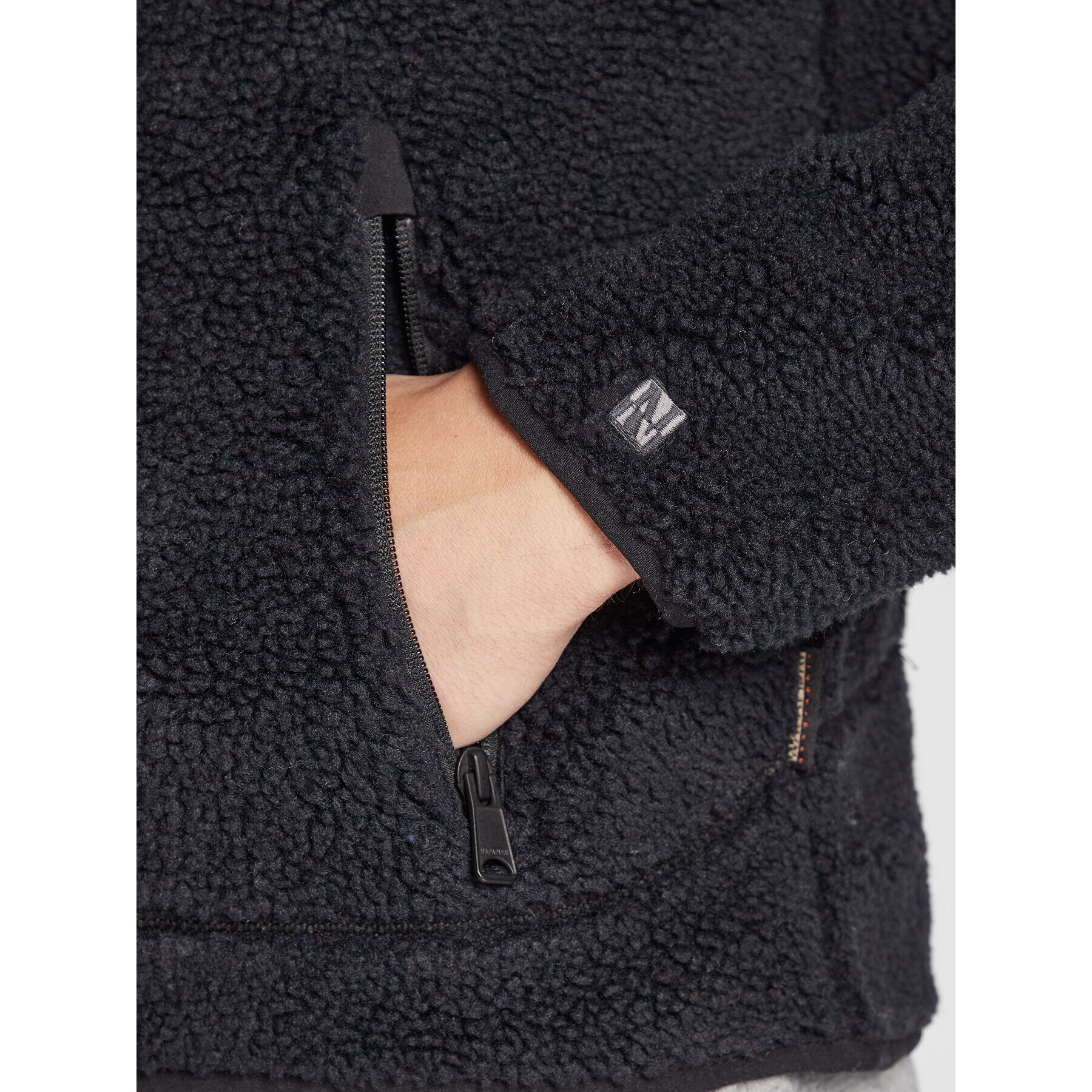 Napapijri Полар Yupik NP0A4GNT Черен Regular Fit - Pepit.bg