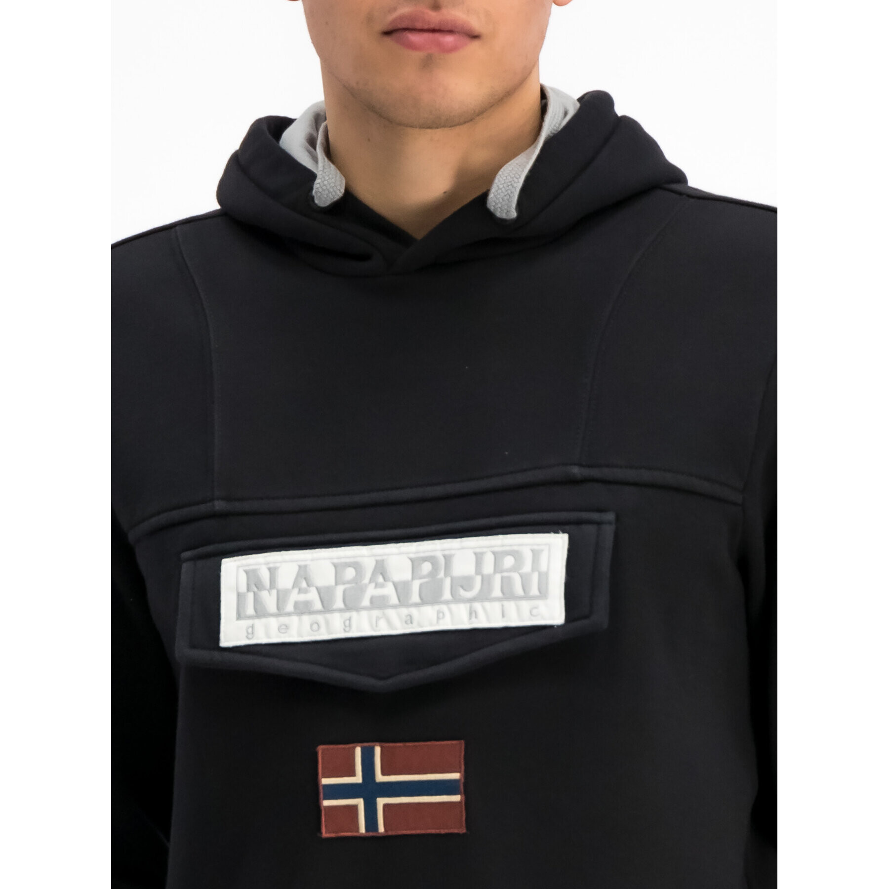 Napapijri Суитшърт Burgee N0YI7C Черен Regular Fit - Pepit.bg