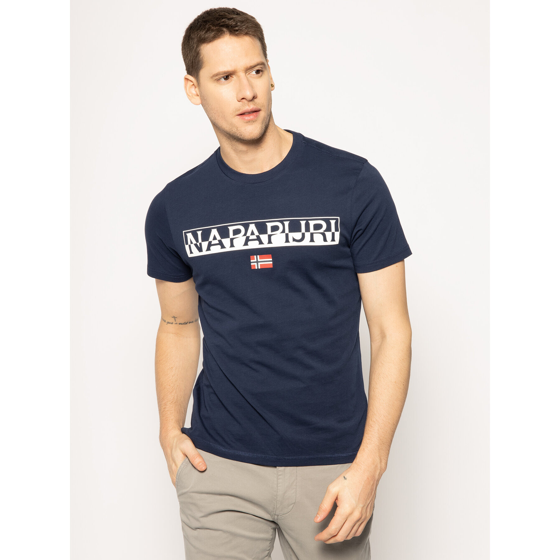 Napapijri Тишърт Saras Solid NP0A4E5Q Тъмносин Regular Fit - Pepit.bg