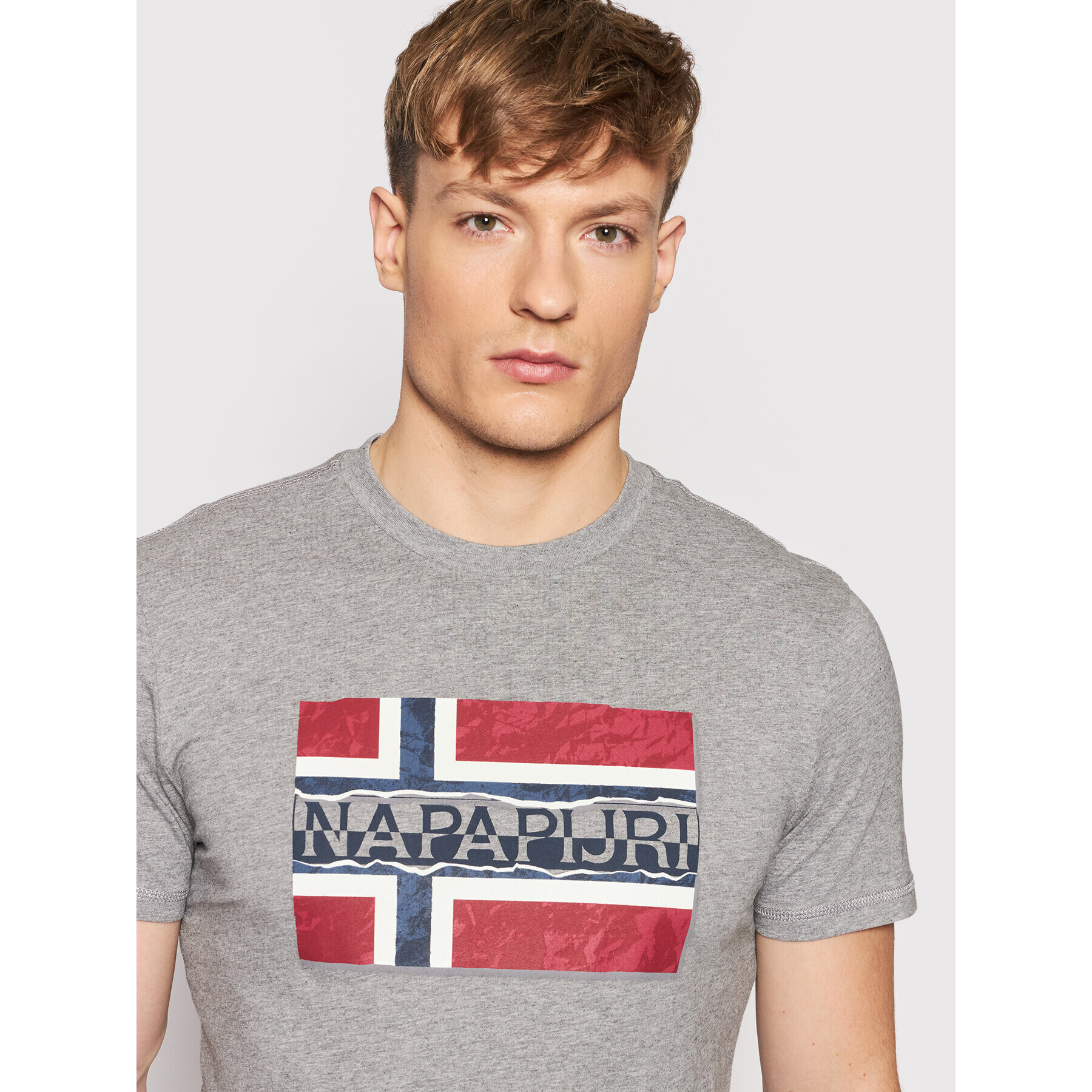 Napapijri Тишърт Sench NP0A4FRR Сив Regular Fit - Pepit.bg