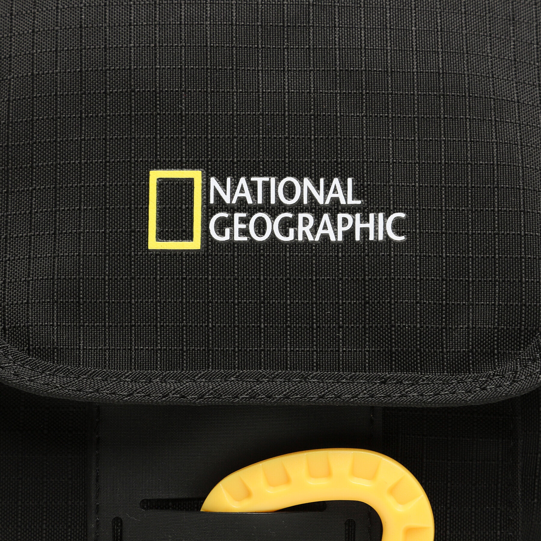 National Geographic Мъжка чантичка Explorer III N21211.06 Черен - Pepit.bg