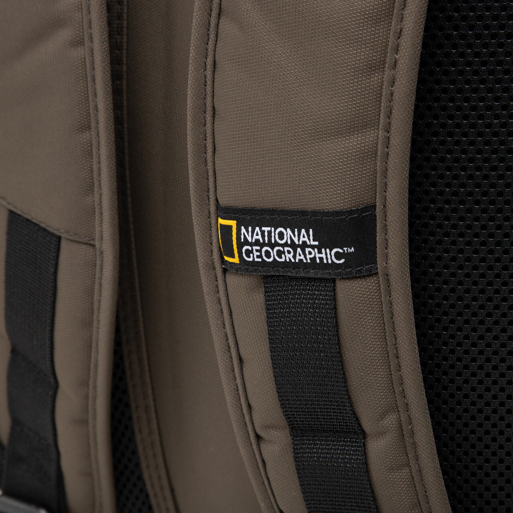 National Geographic Раница Backpack 3 Compartments N00710.11 Зелен - Pepit.bg