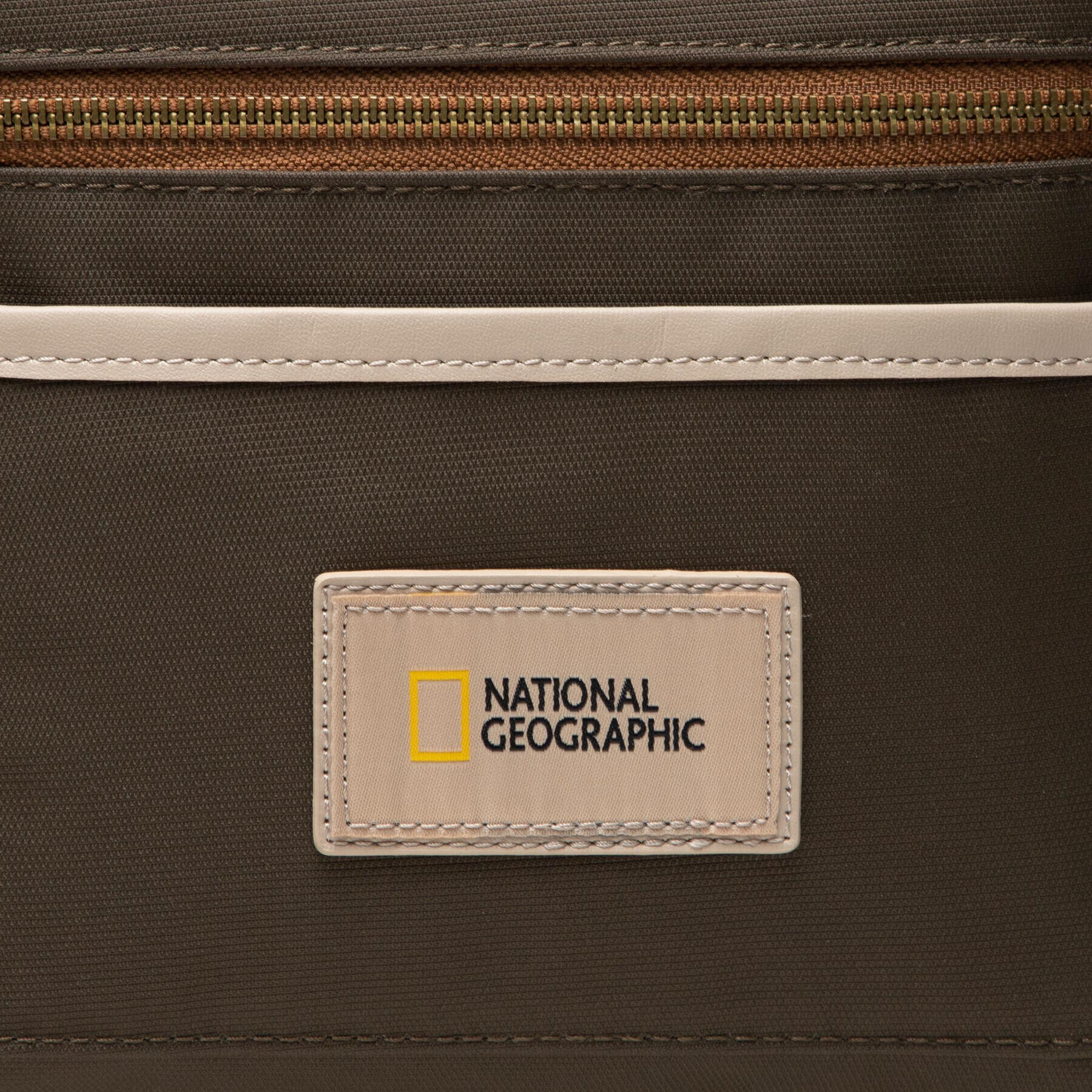 National Geographic Раница Legend N19180.11 Зелен - Pepit.bg