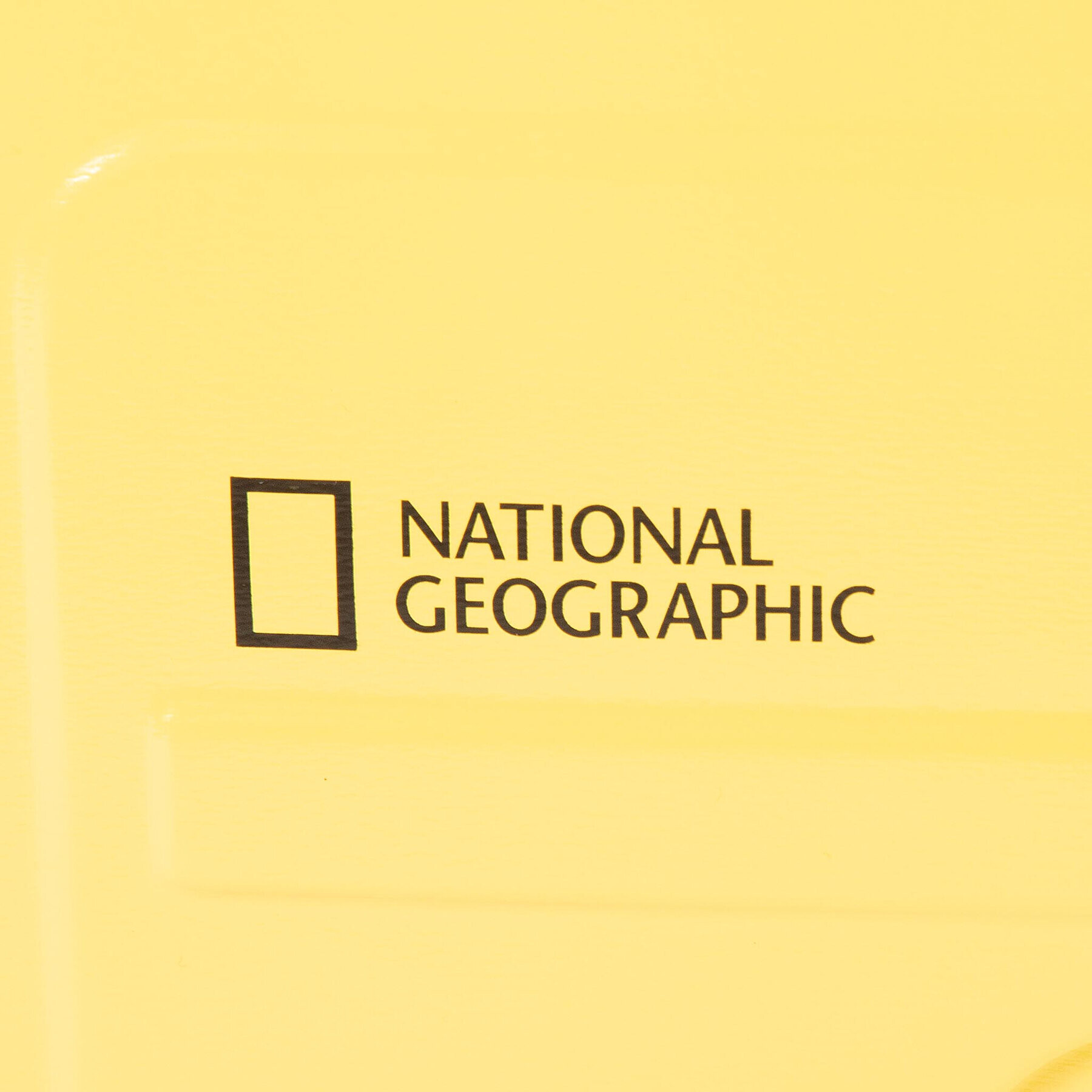 National Geographic Среден твърд куфар Medium Trolley N205HA.60.68 Жълт - Pepit.bg