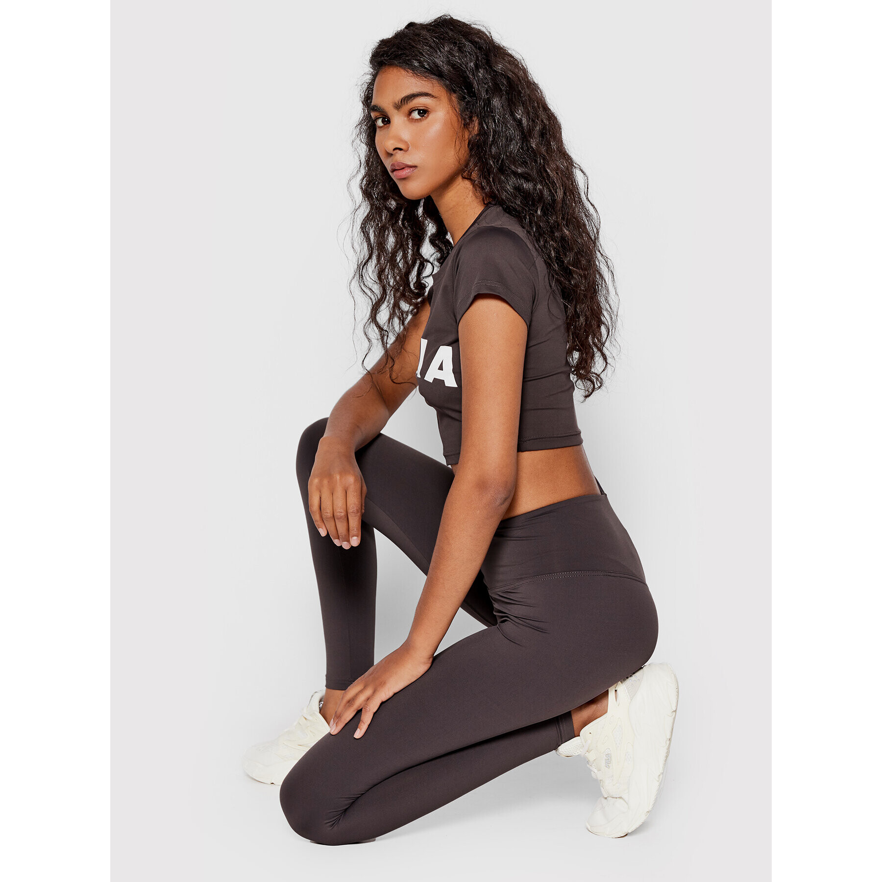 NEBBIA Клин Classic Hero 570 Виолетов Slim Fit - Pepit.bg