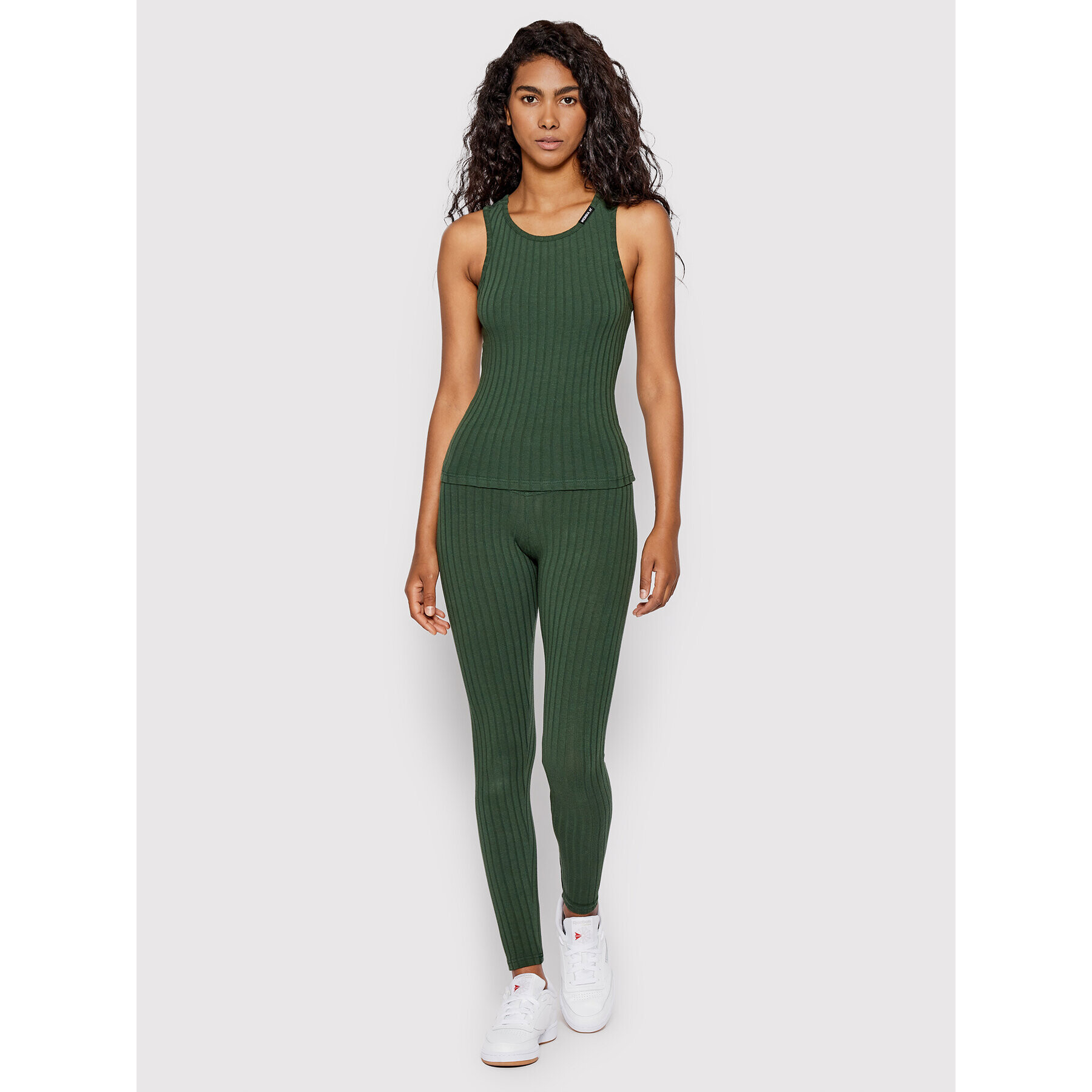NEBBIA топ 414 Зелен Slim Fit - Pepit.bg