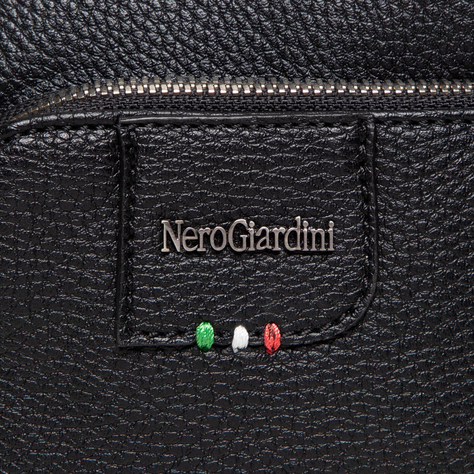 Nero Giardini Мъжка чантичка E242502U Черен - Pepit.bg