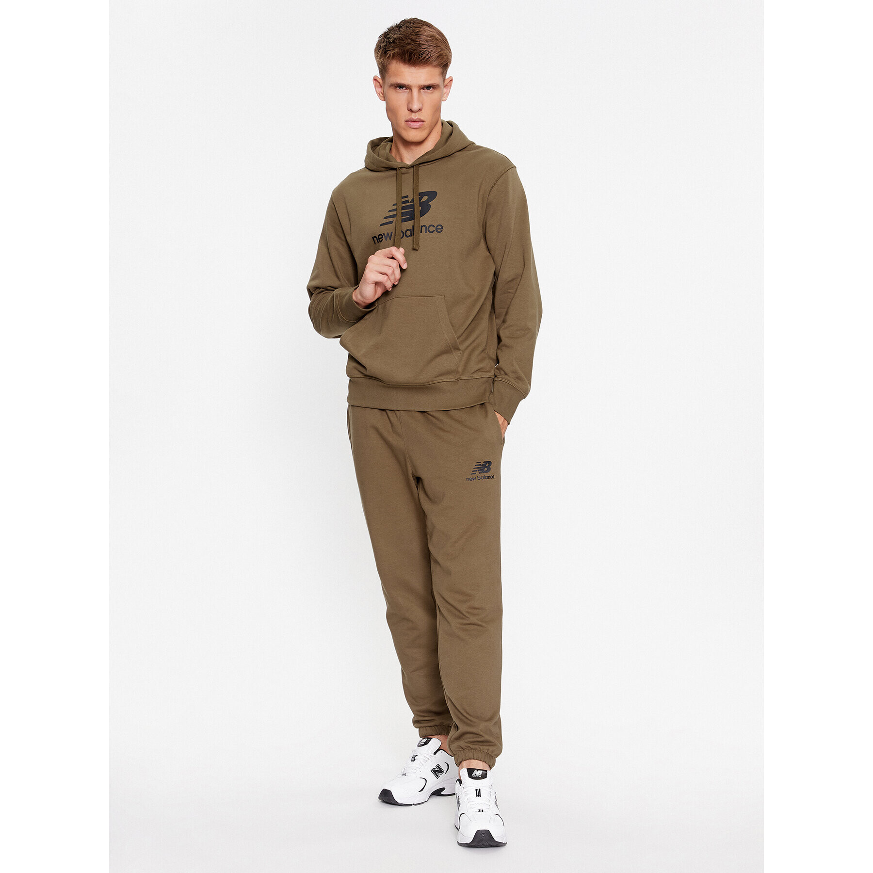 New Balance Долнище анцуг Essentials Stacked Logo French Terry Sweatpant MP31539 Кафяв Regular Fit - Pepit.bg