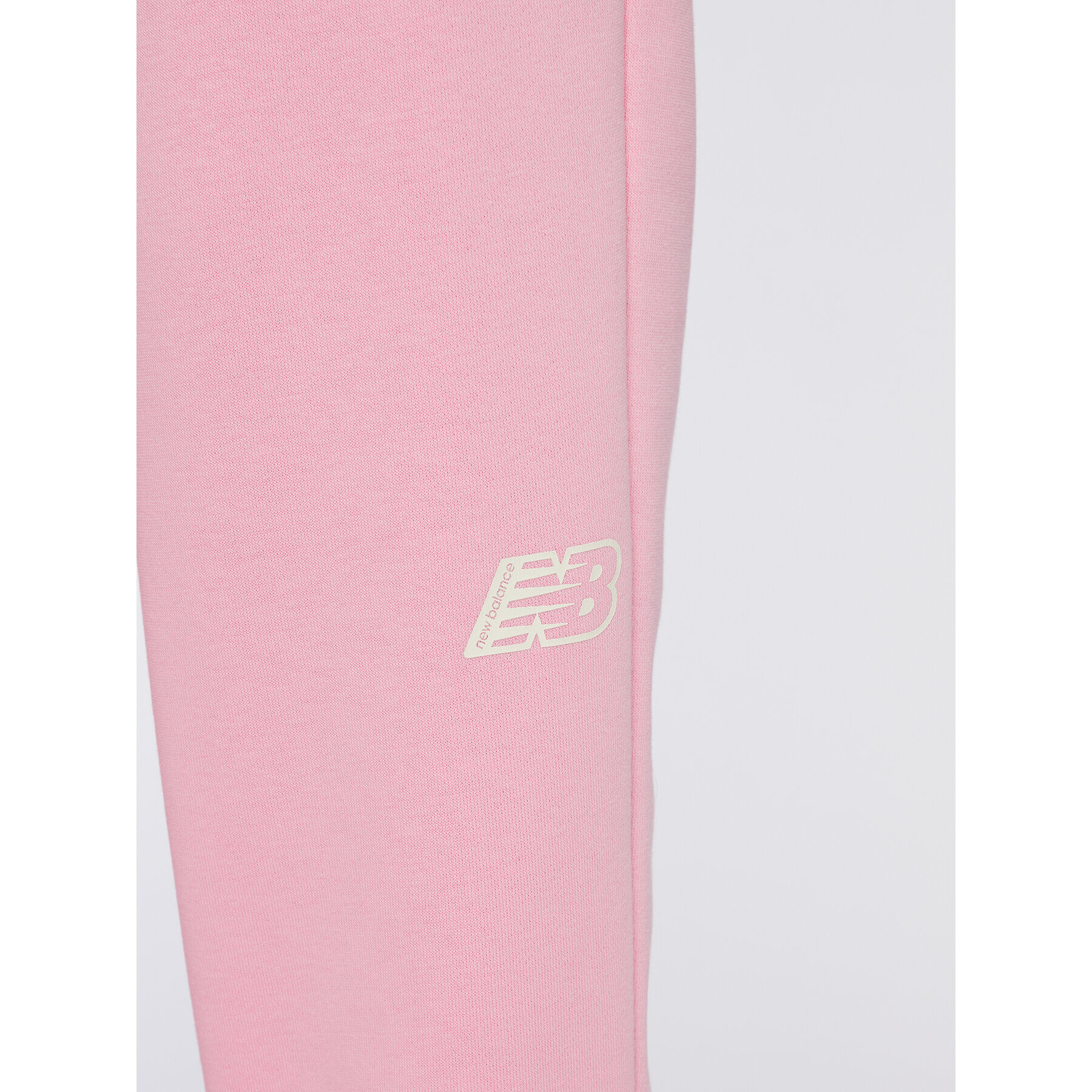 New Balance Долнище анцуг Essentials WP23508 Розов Relaxed Fit - Pepit.bg