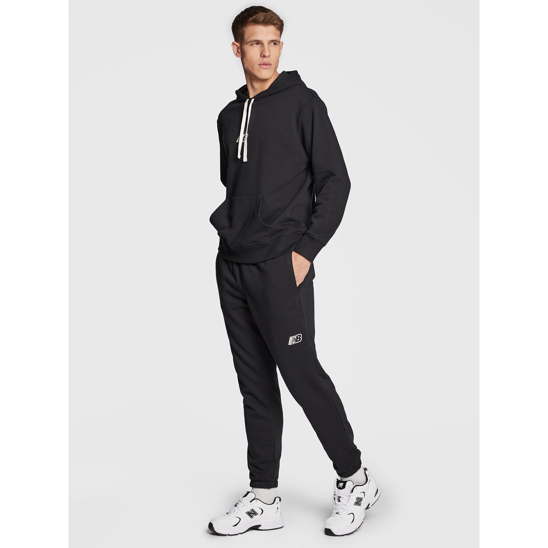 New Balance Долнище анцуг MP23504 Черен Athletic Fit - Pepit.bg