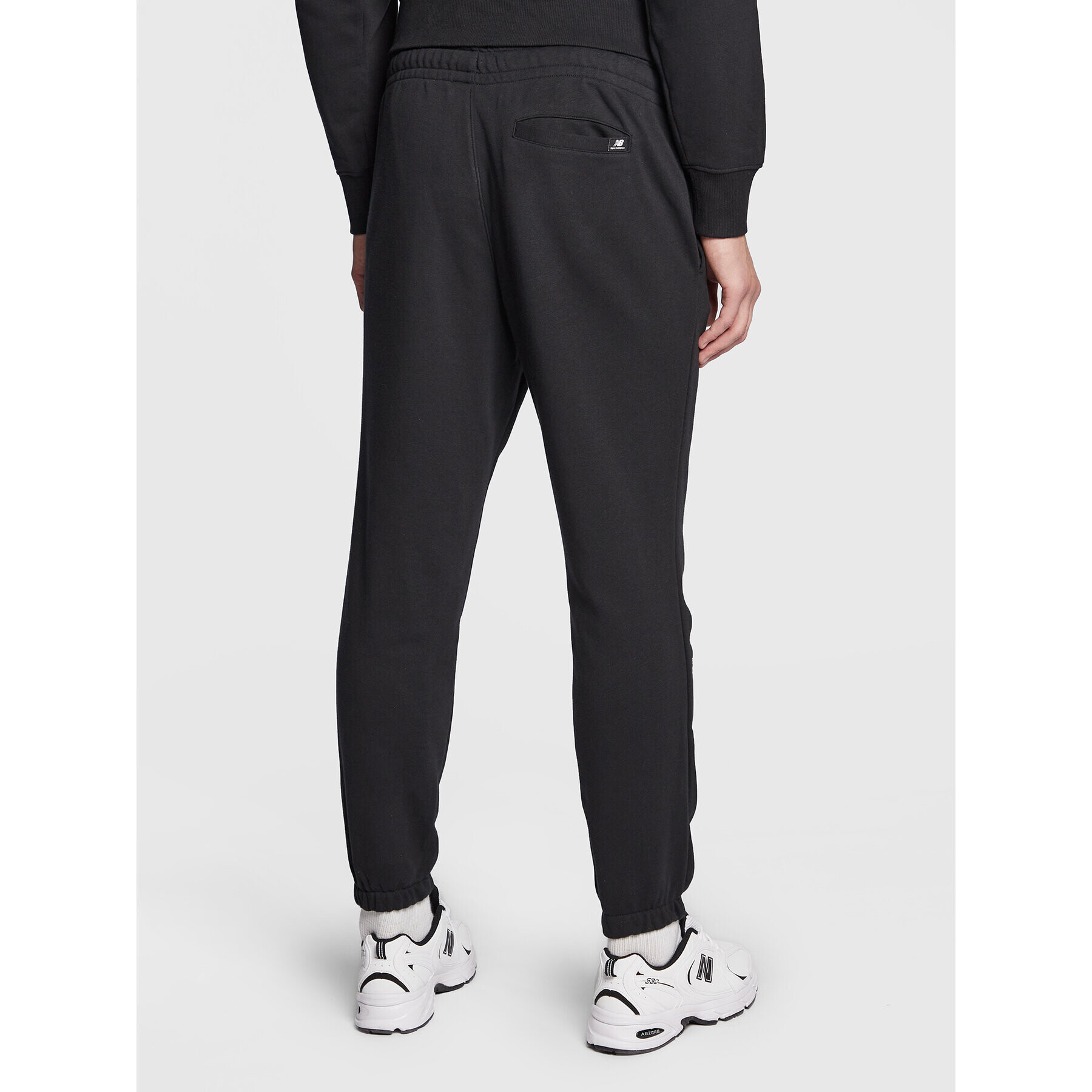 New Balance Долнище анцуг MP23504 Черен Athletic Fit - Pepit.bg