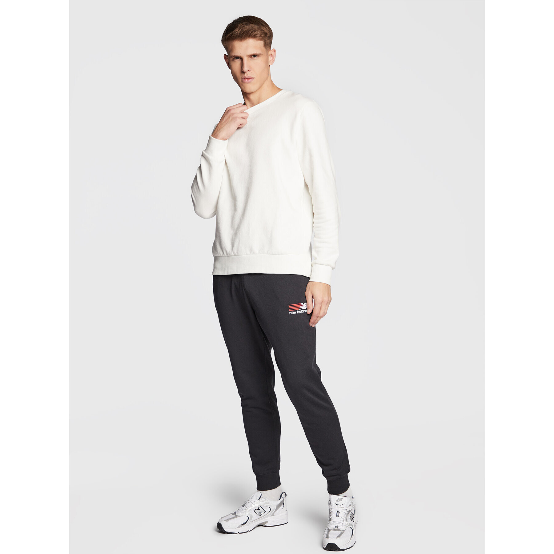 New Balance Долнище анцуг MP23901 Черен Athletic Fit - Pepit.bg