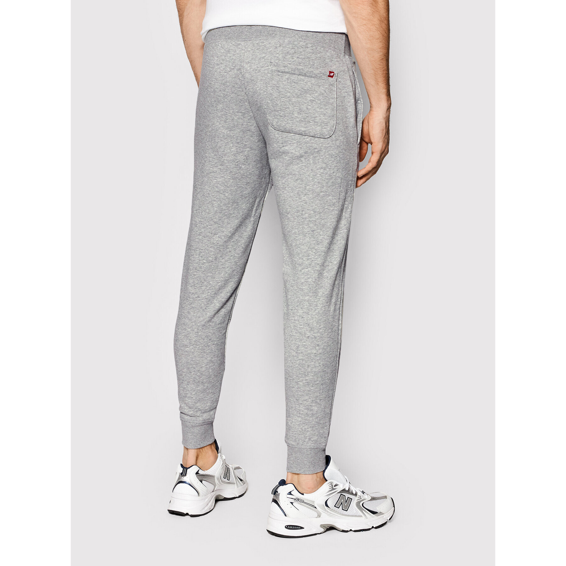 New Balance Долнище анцуг Small Pack MP01664 Сив Athletic Fit - Pepit.bg