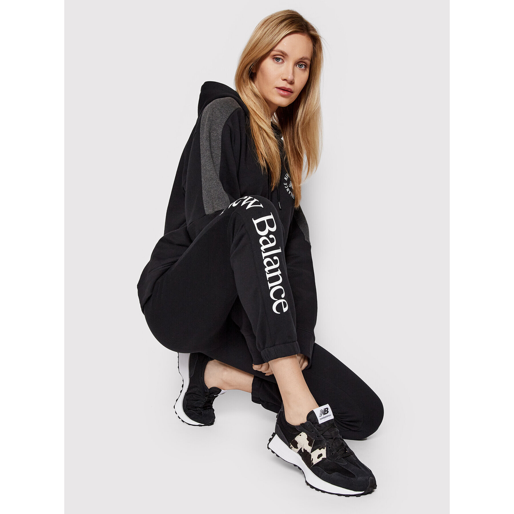 New Balance Долнище анцуг WP21508 Черен Athletic Fit - Pepit.bg