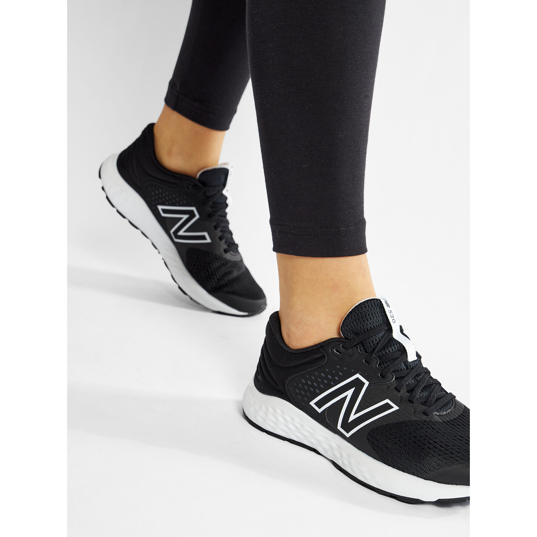 New Balance Обувки Fresh Foam 520 v7 W520LK7 Черен - Pepit.bg