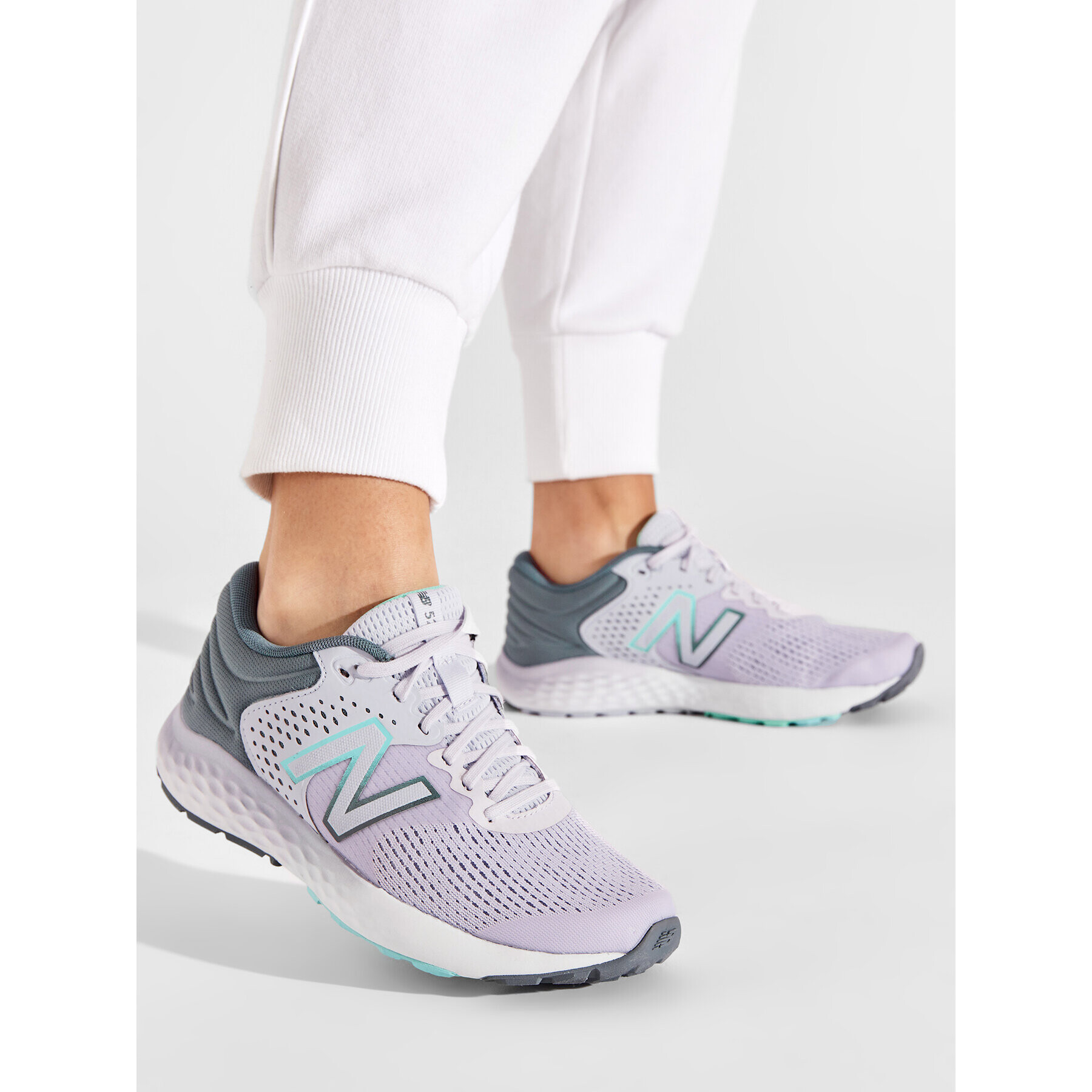 New Balance Обувки Fresh Foam 520 v7 W520RG7 Виолетов - Pepit.bg