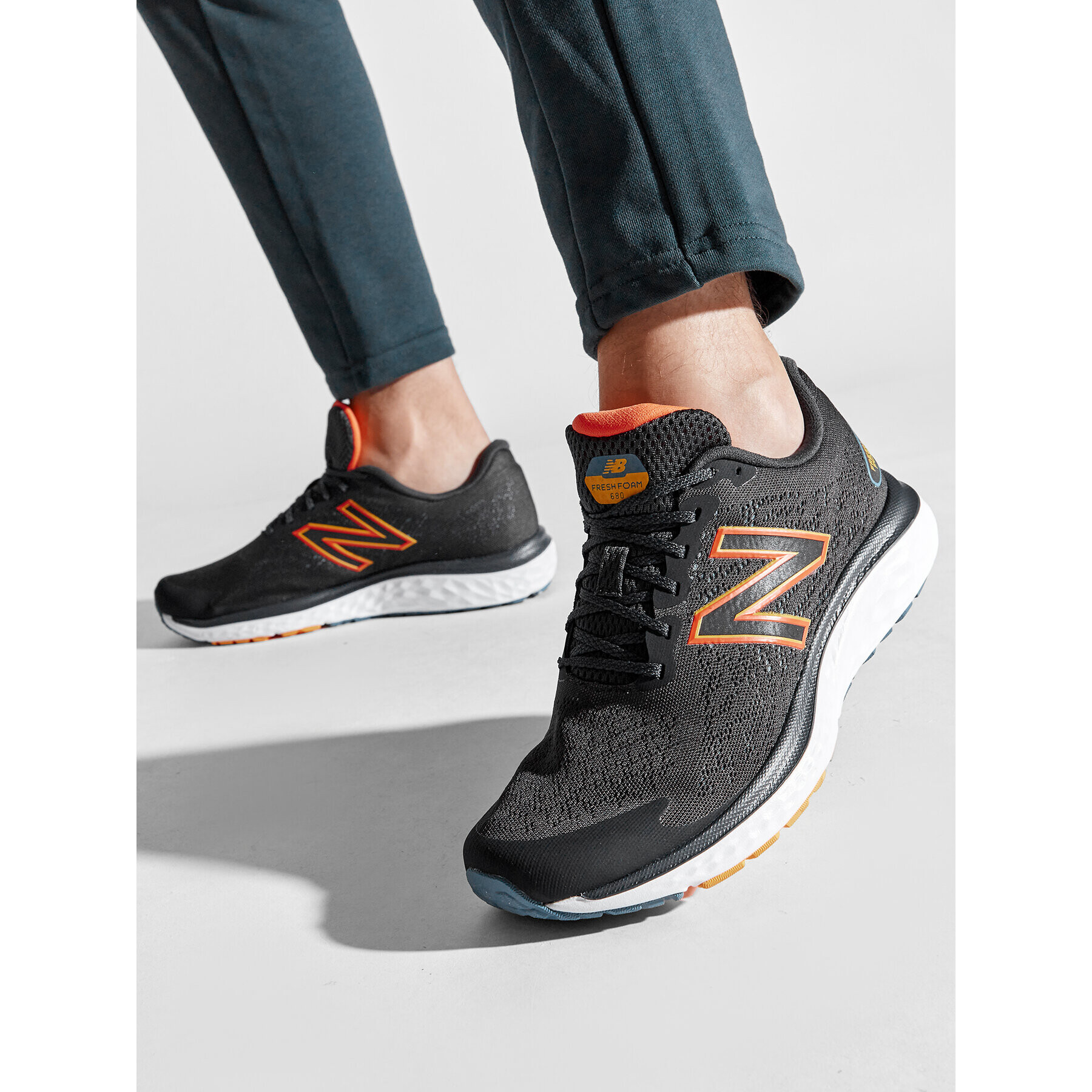 New Balance Обувки M680CK7 Черен - Pepit.bg