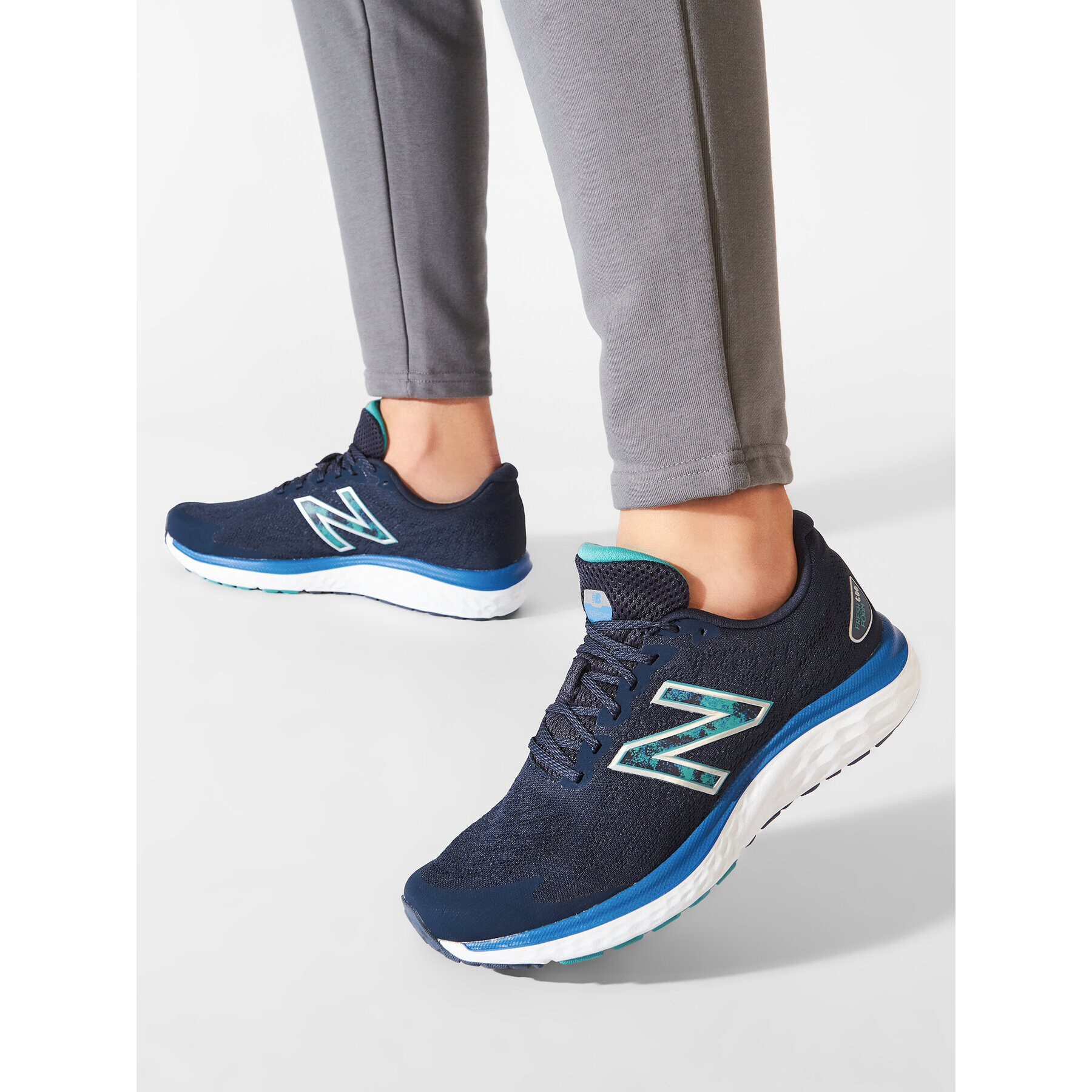 New Balance Обувки M680RB7 Тъмносин - Pepit.bg
