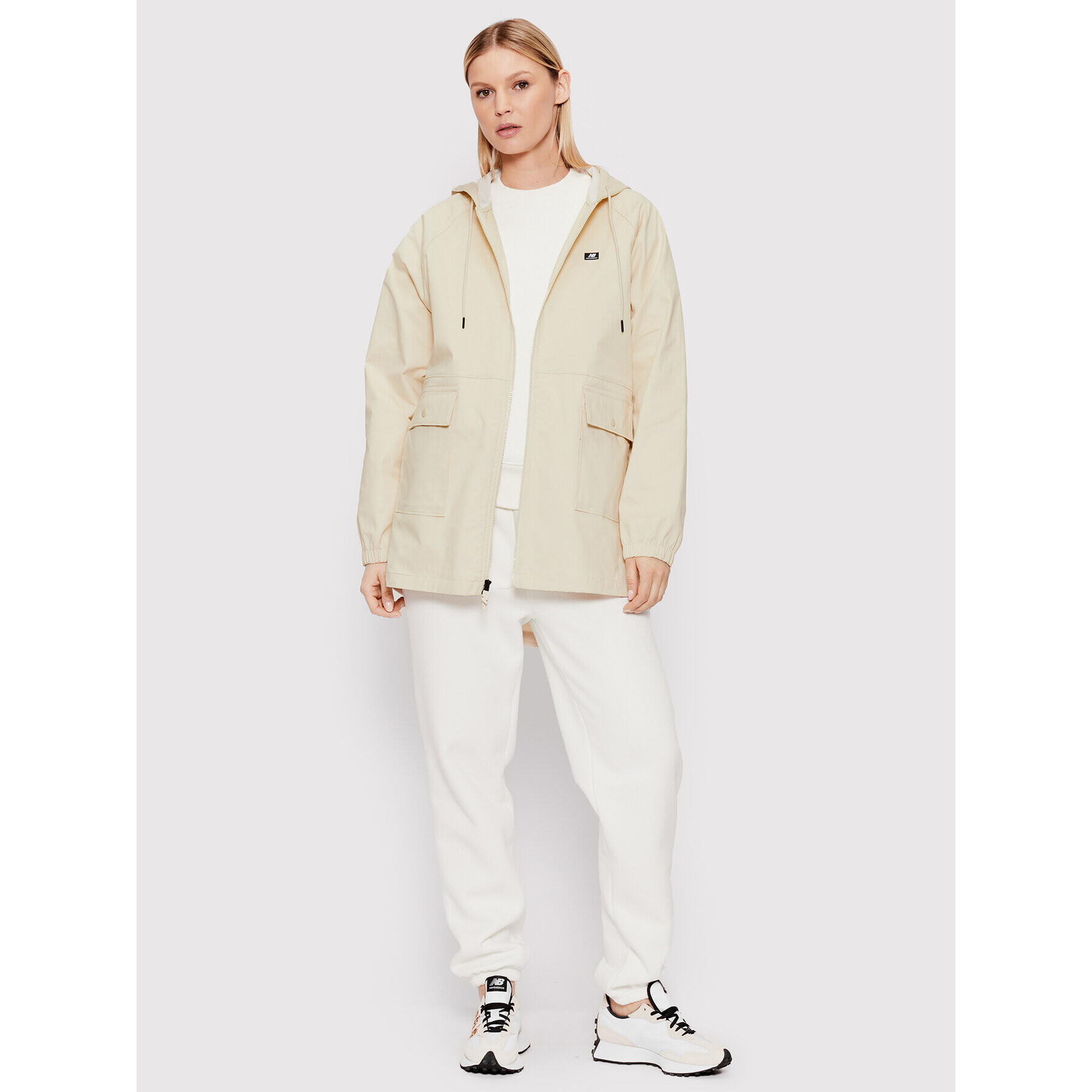 New Balance Преходно яке WJ21550 Бежов Oversize - Pepit.bg