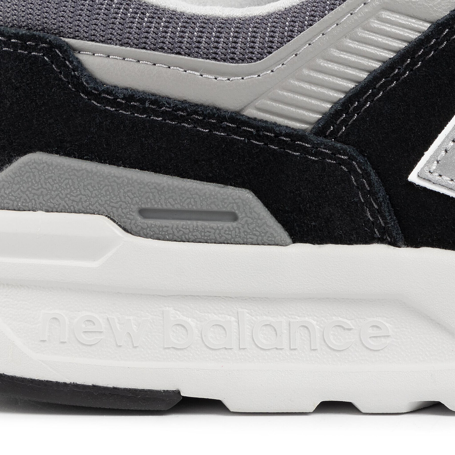 New Balance Сникърси CM997HBK Черен - Pepit.bg
