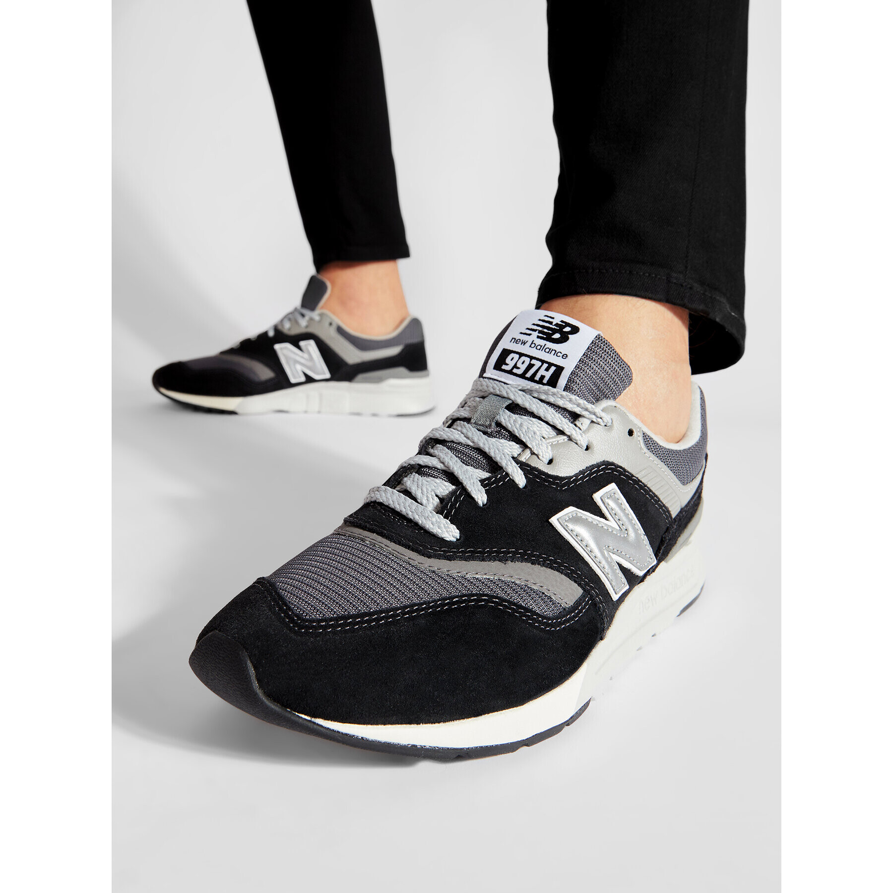 New Balance Сникърси CM997HBK Черен - Pepit.bg