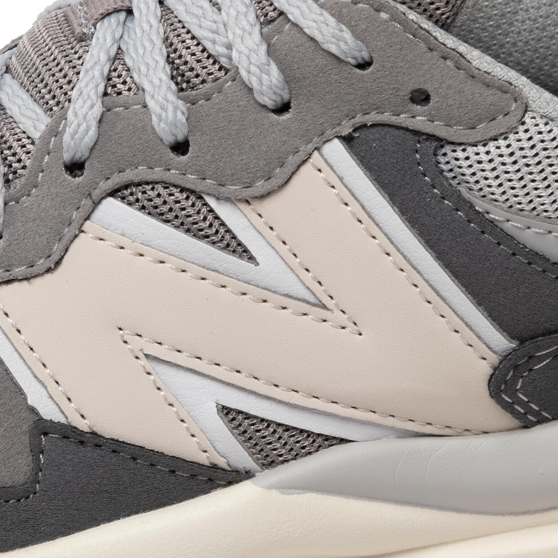 New Balance Сникърси GC5740RT Сив - Pepit.bg