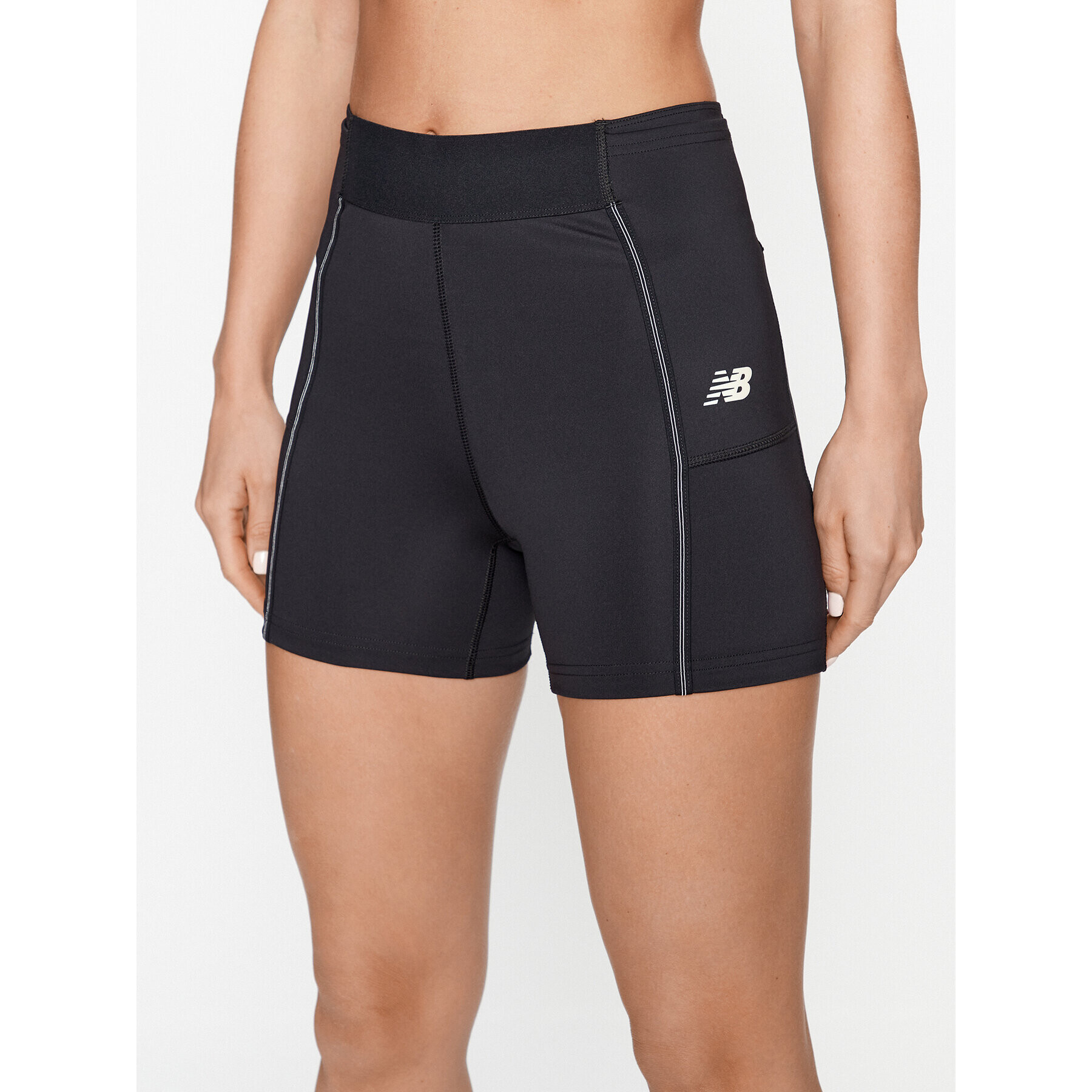 New Balance Спортни шорти Q Speed Shape Shield Fitted Short WS33283 Черен Skinny Fit - Pepit.bg