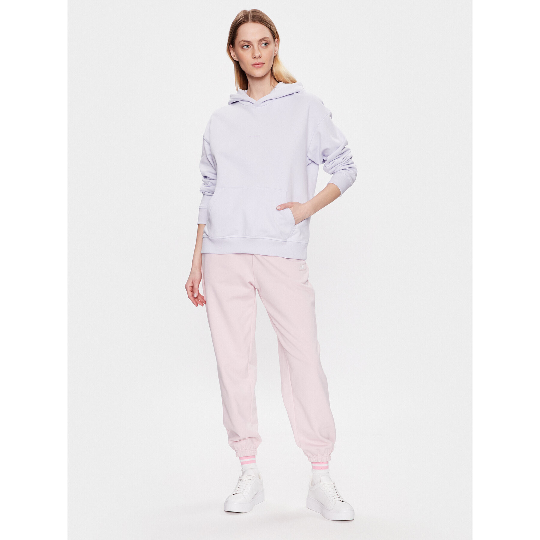 New Balance Суитшърт Athletics Nature WT23554 Виолетов Oversize - Pepit.bg