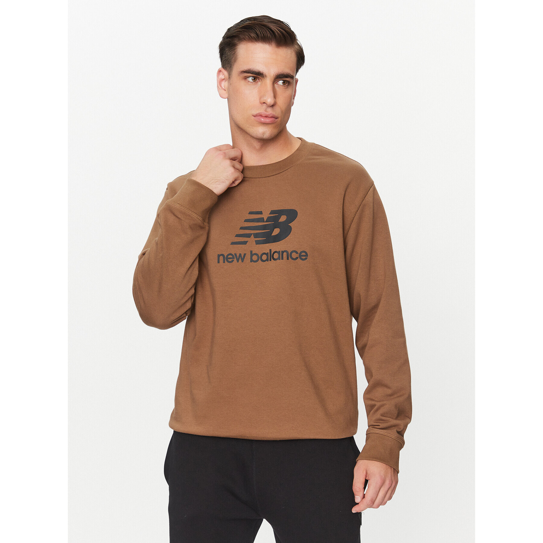 New Balance Суитшърт Essentials Stacked Logo French Terry Crewneck MT31538 Кафяв Regular Fit - Pepit.bg