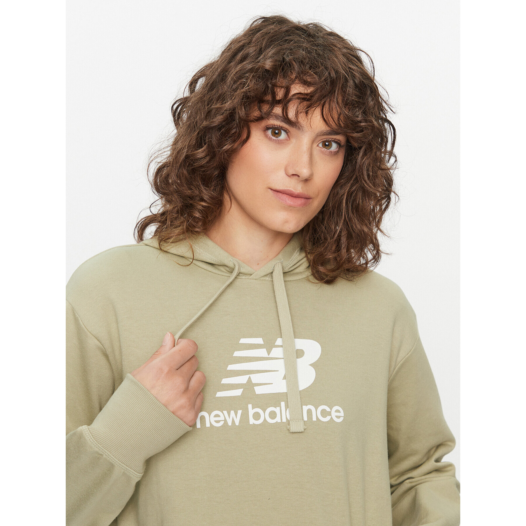 New Balance Суитшърт Essentials Stacked Logo Hoodie WT31533 Зелен Regular Fit - Pepit.bg