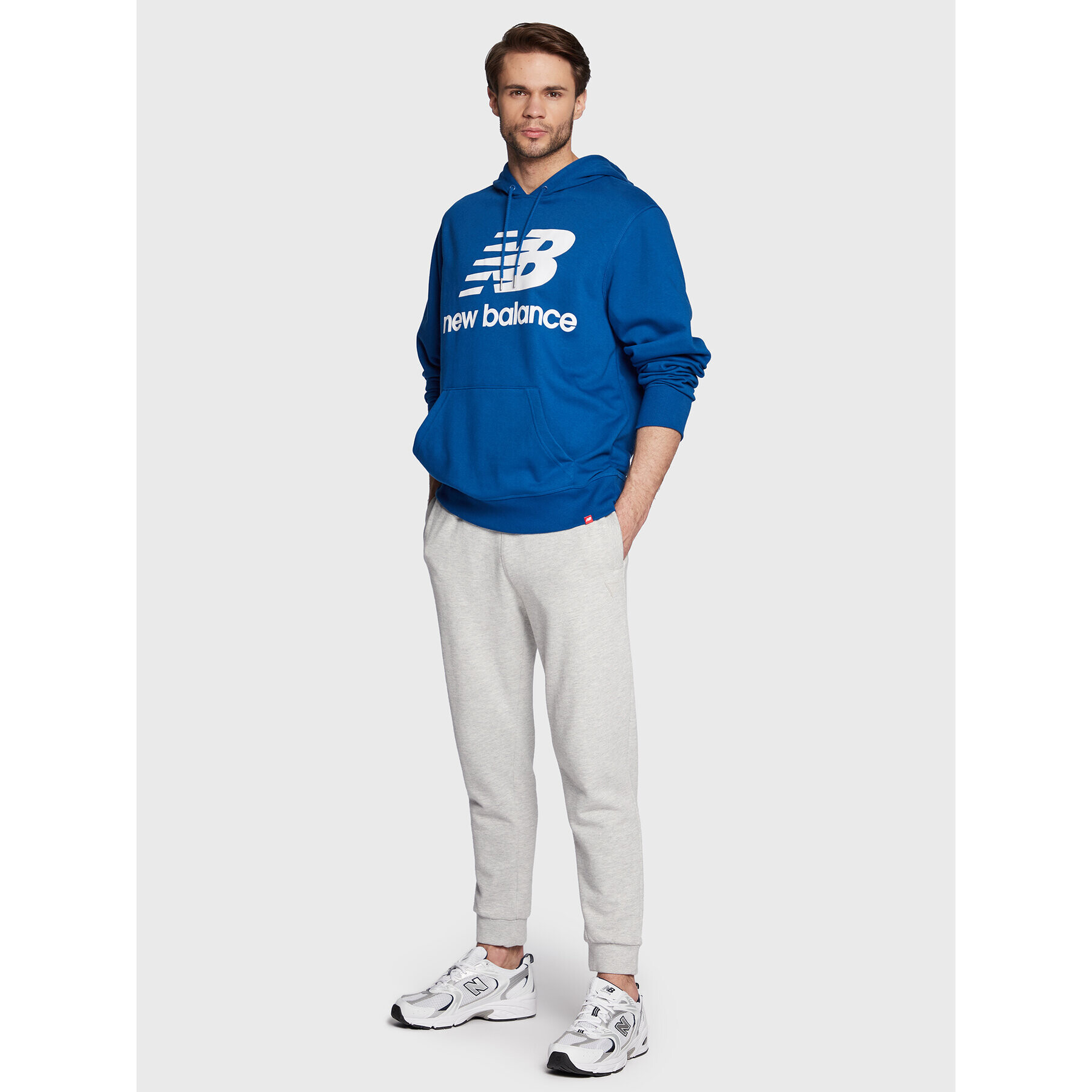 New Balance Суитшърт Essentials Stacked Logo MT03558 Син Relaxed Fit - Pepit.bg